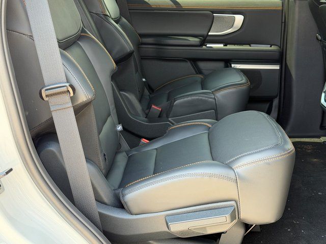 New 2026 Star White Metallic Tri-Coat Ford Tremor image 9