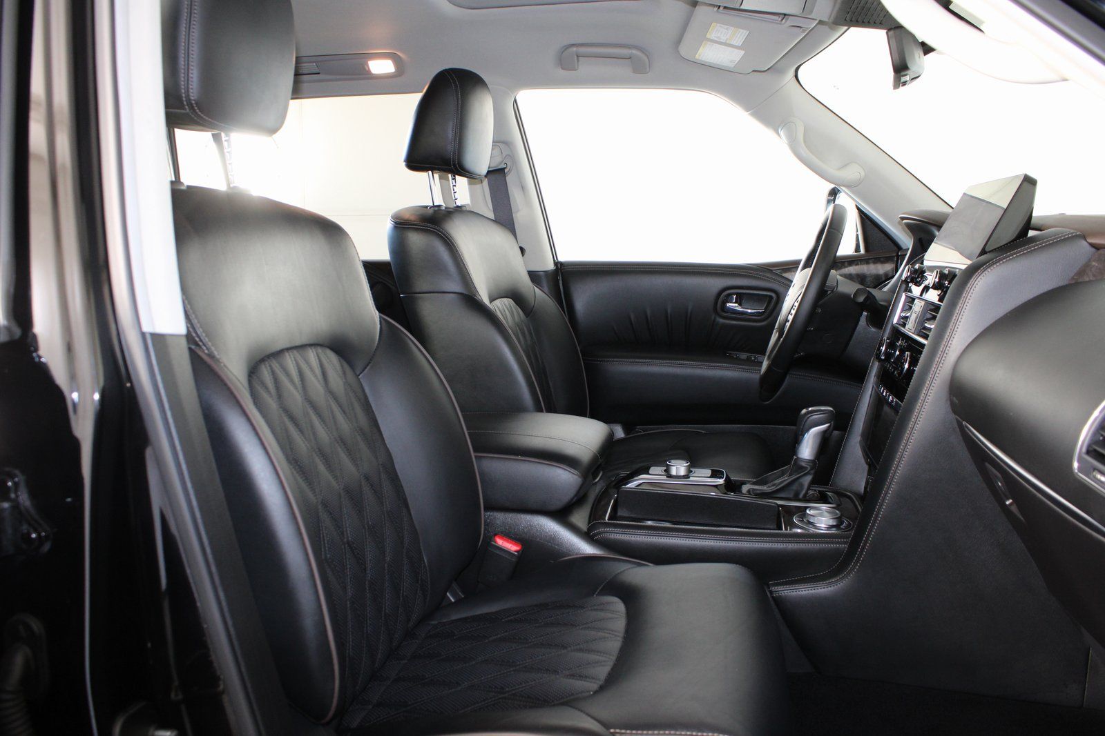 Used 2024 Black Nissan Platinum image 14
