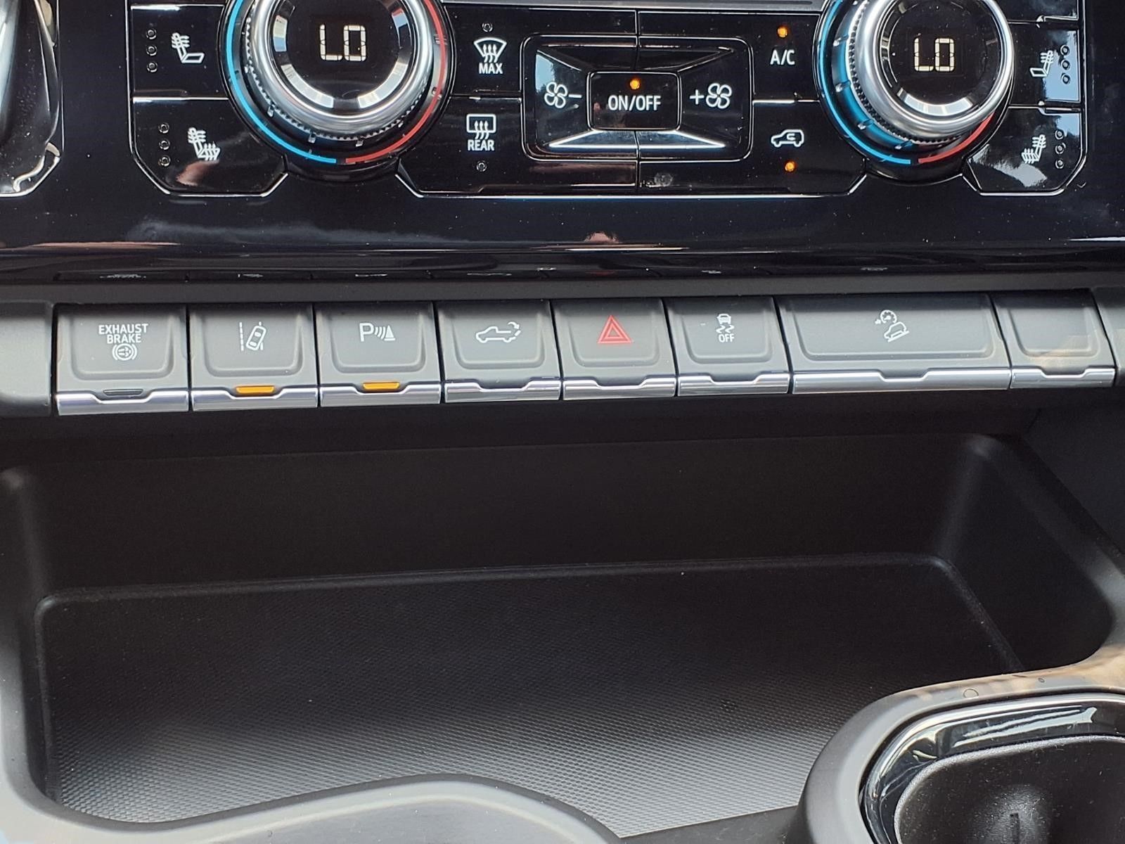 2024 GMC Sierra 2500HD AT4 White at Central Houston Nissan