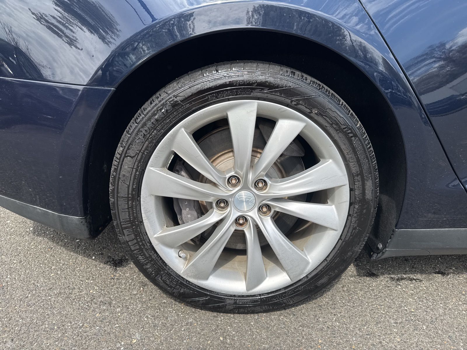Used 2013 Blue Metallic Tesla Performance image 20