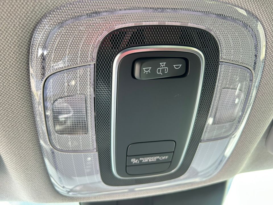 2025 Hyundai Elantra SE photo 25