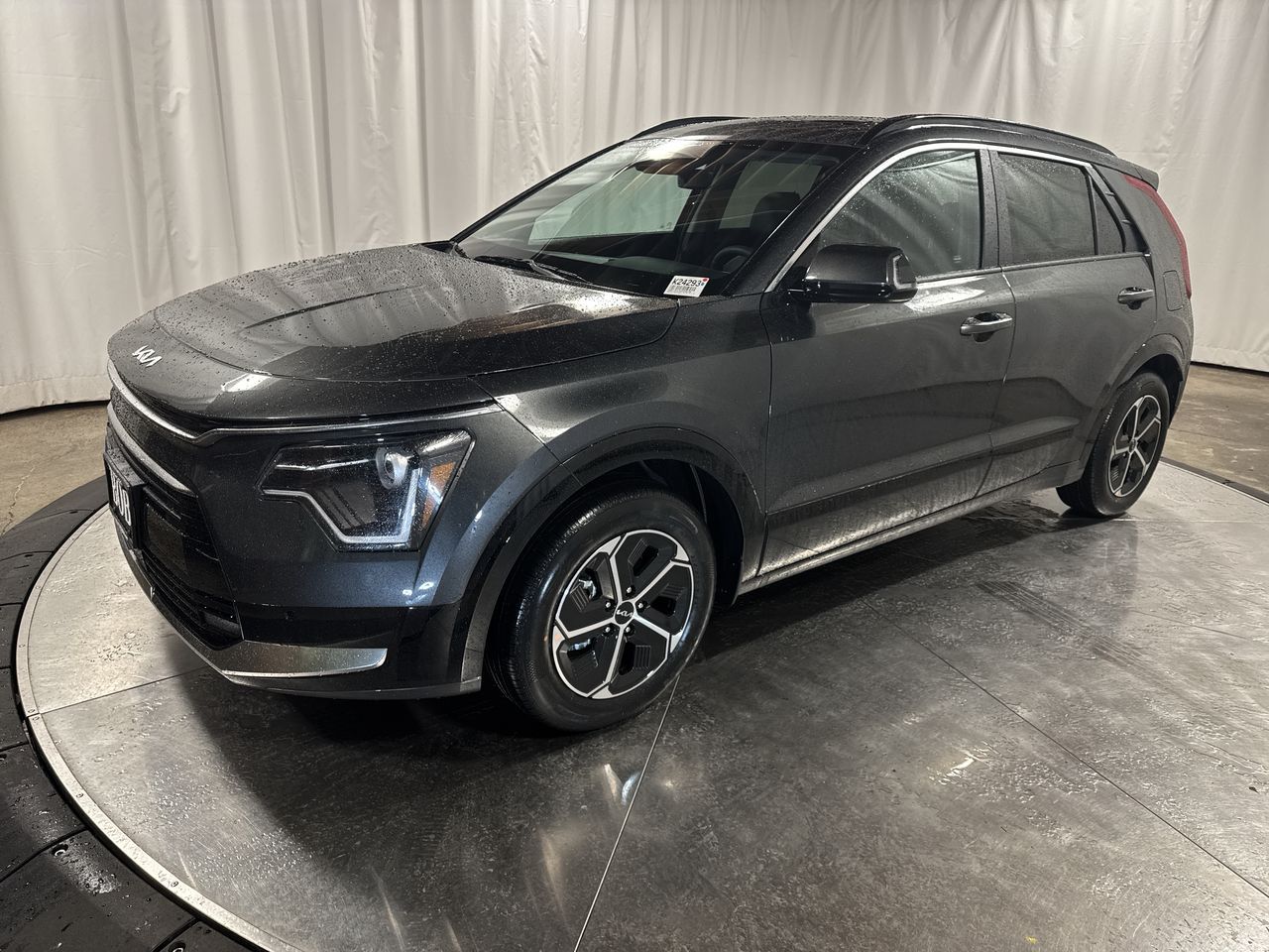 2025 Kia Niro SX
