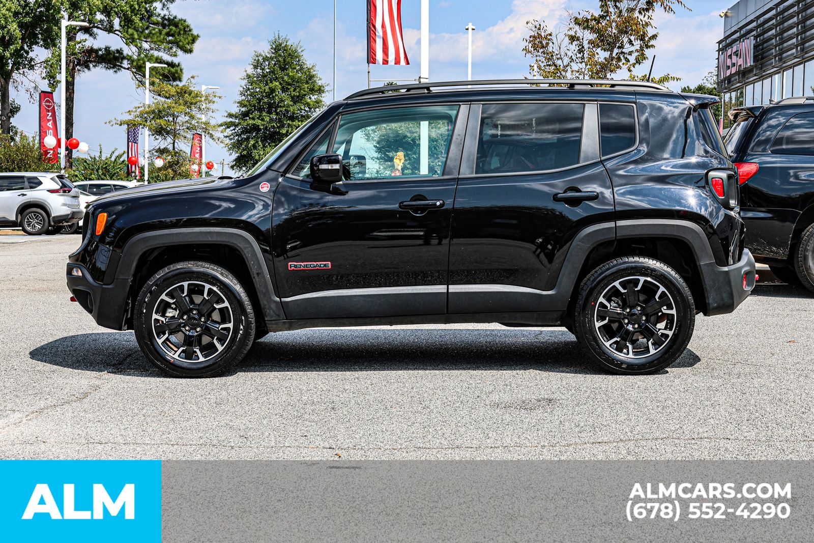 2023 Jeep Renegade Trailhawk photo 4