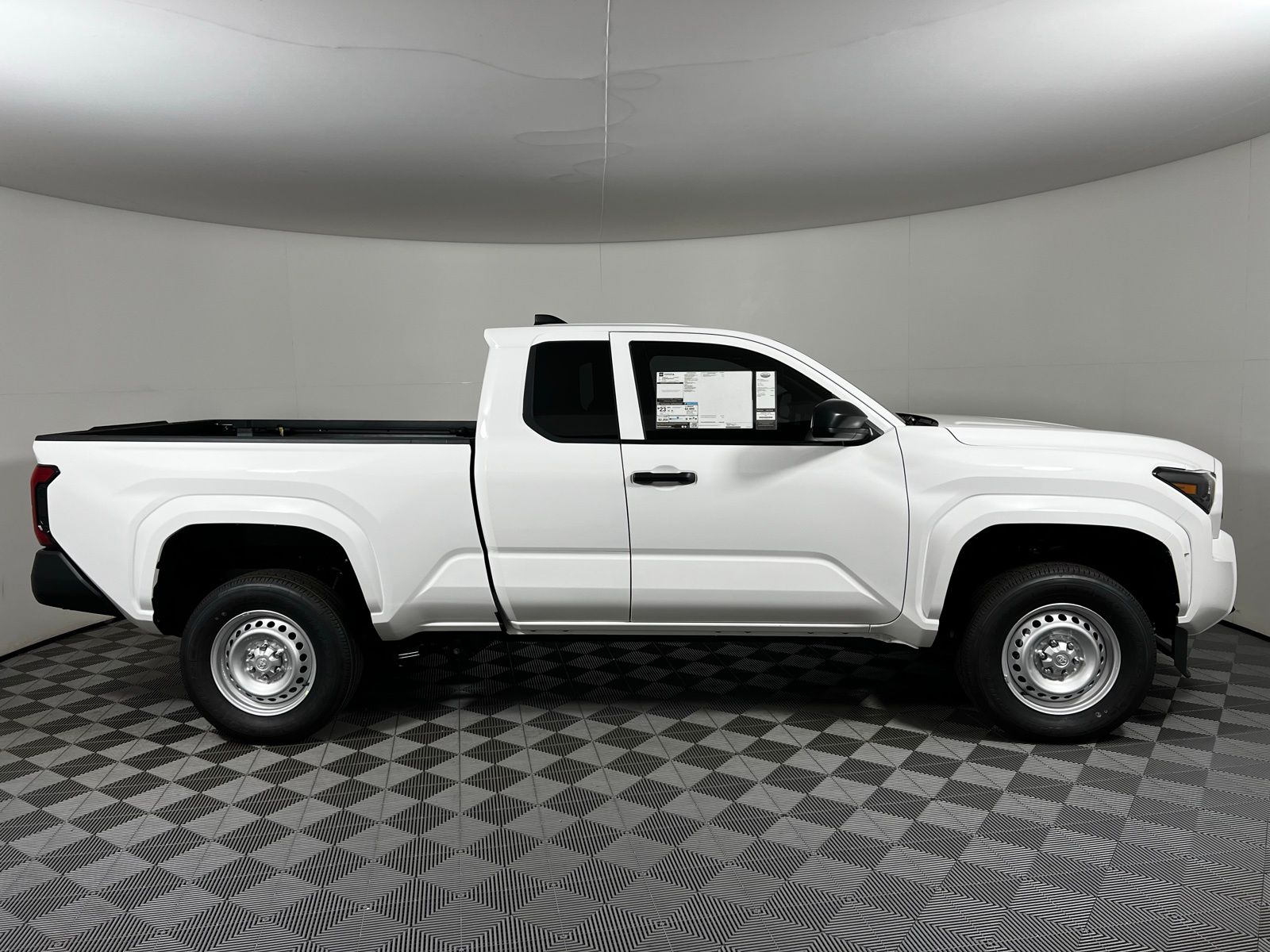 Thumbnail: 2025 Toyota Tacoma - 4