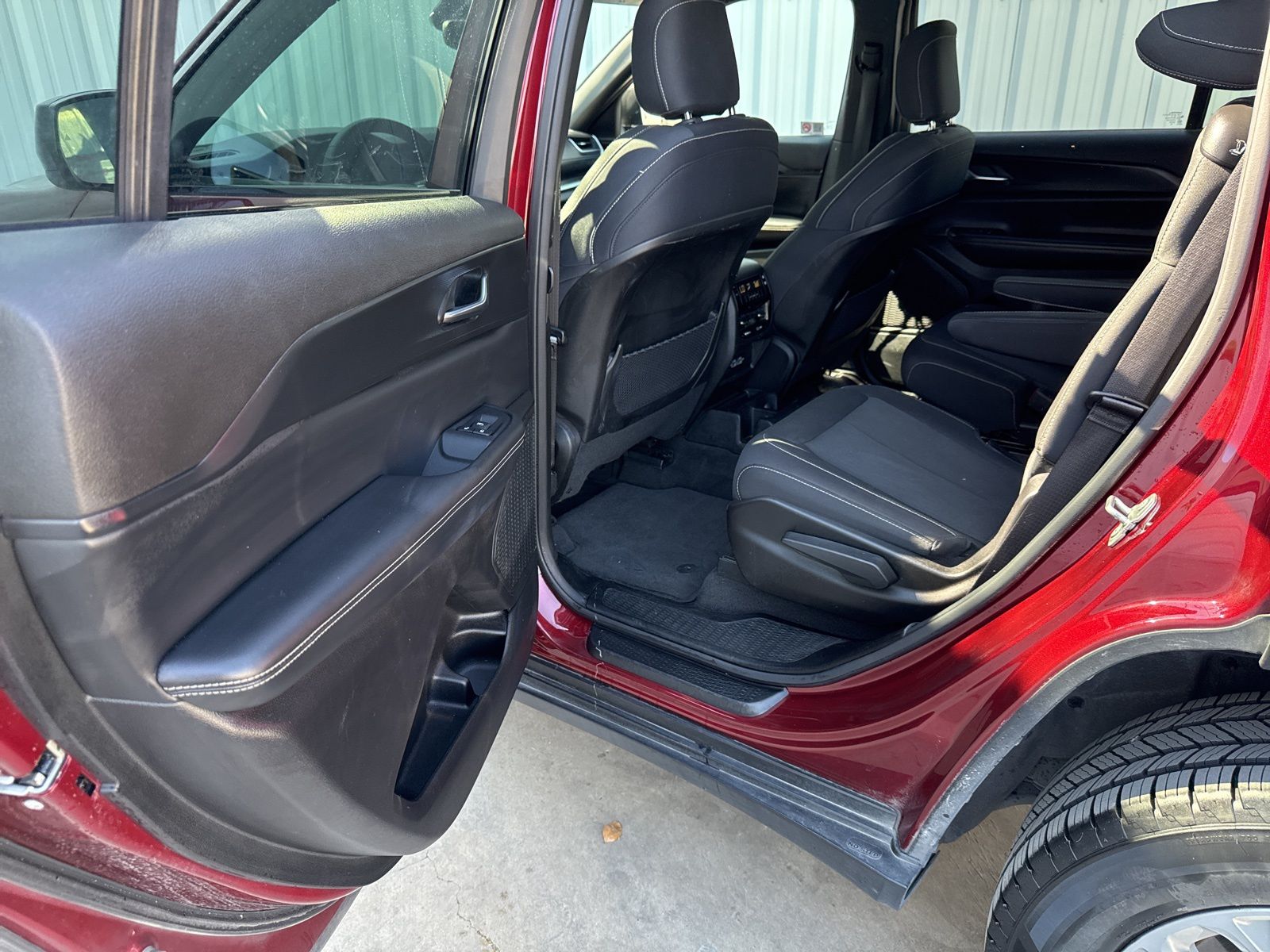 Used Car 2024 Jeep Grand Cherokee L  Laredo For Sale Under $30,000 In Austin, Texas