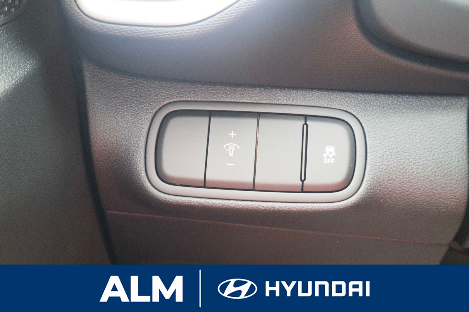 2025 Hyundai Venue SE photo 24