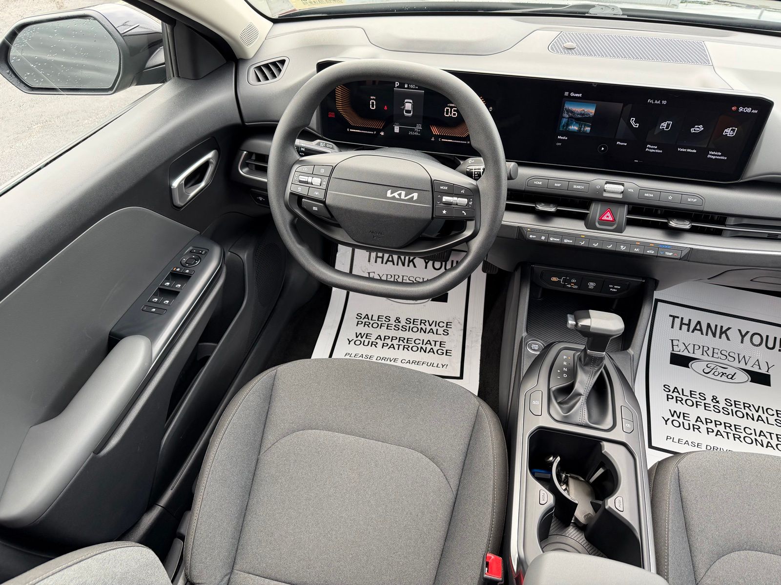 2025 Kia K4 image 13