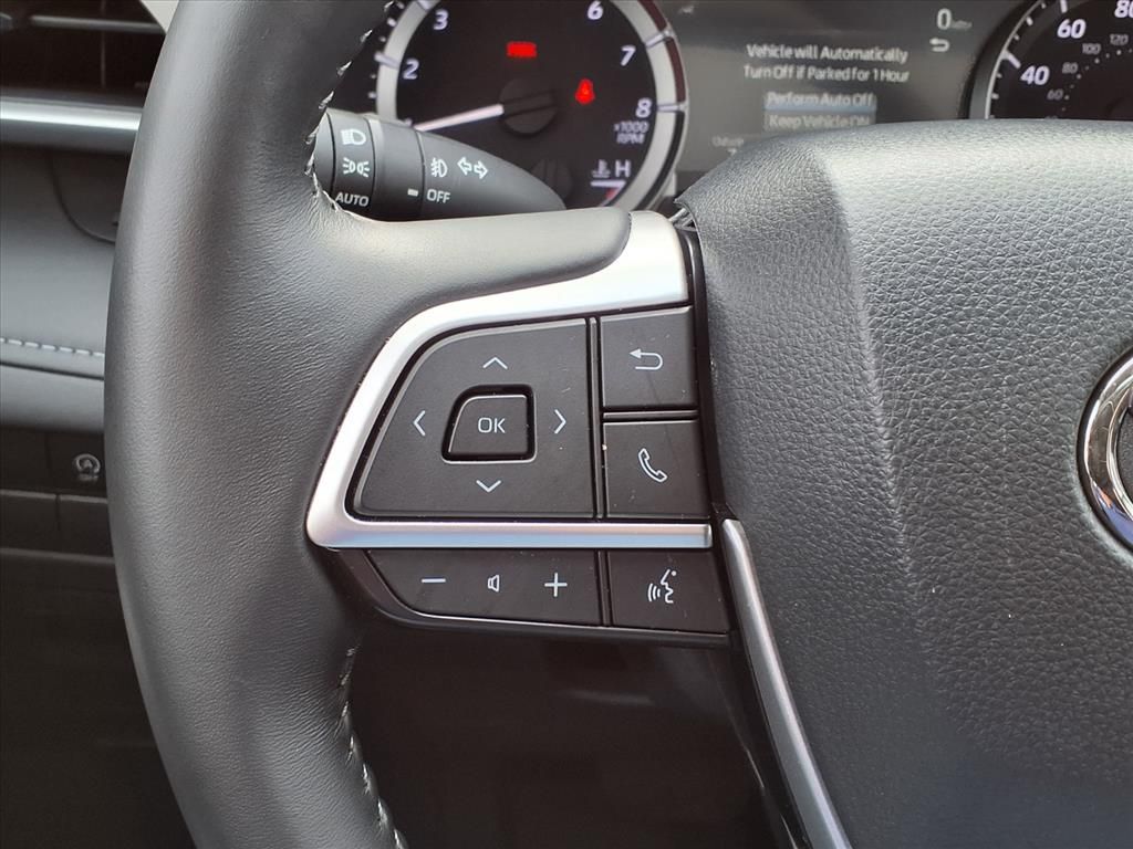 2025 Toyota Highlander XLE  at Don McGill Toyota