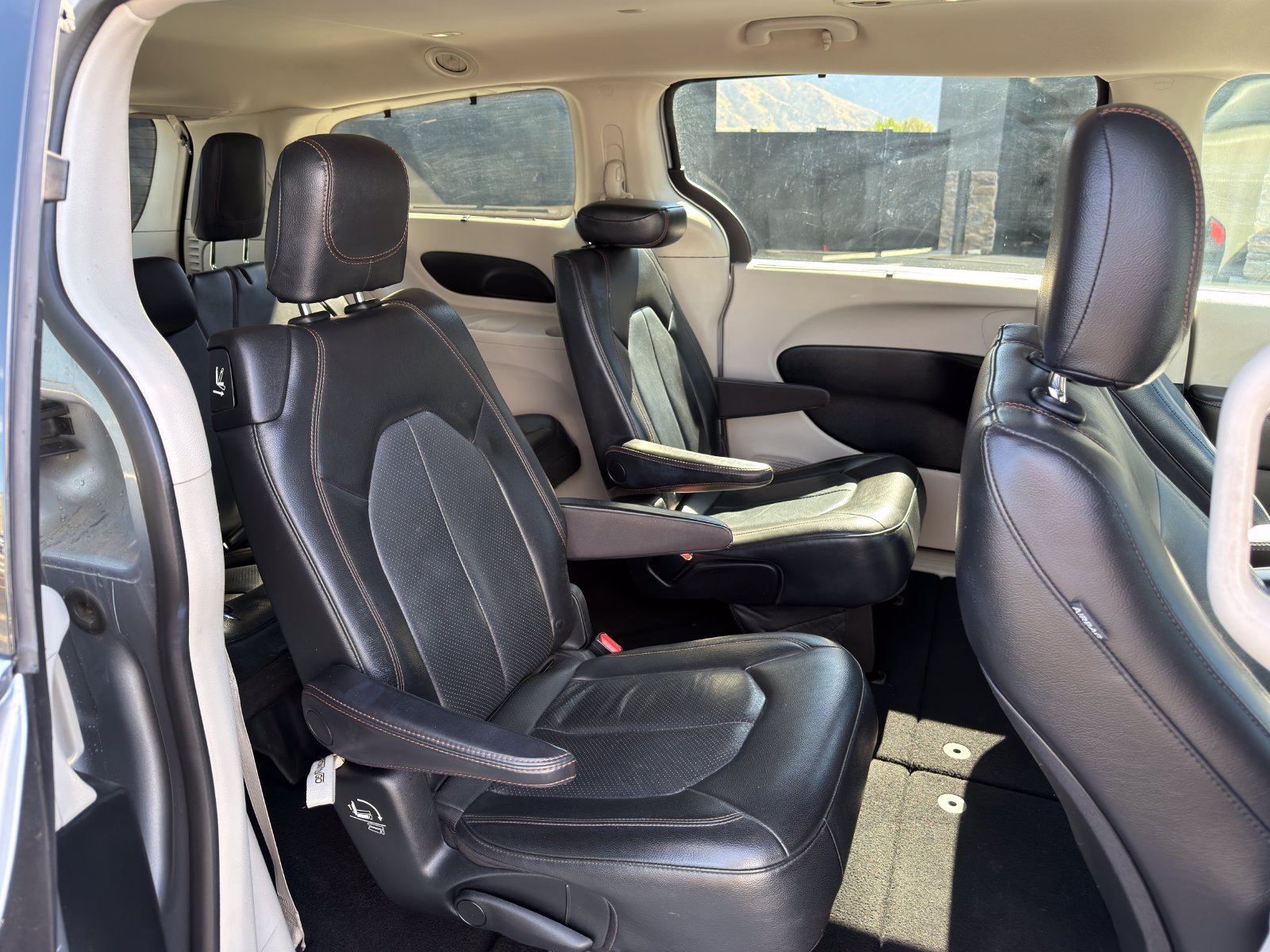 Used 2020 Chrysler Pacifica Van