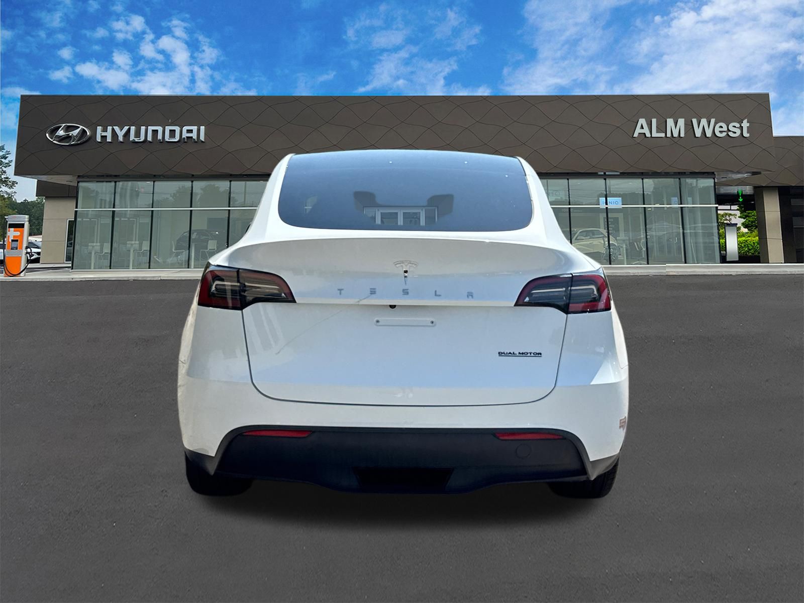 Used 2023 White Tesla Long Range image 6
