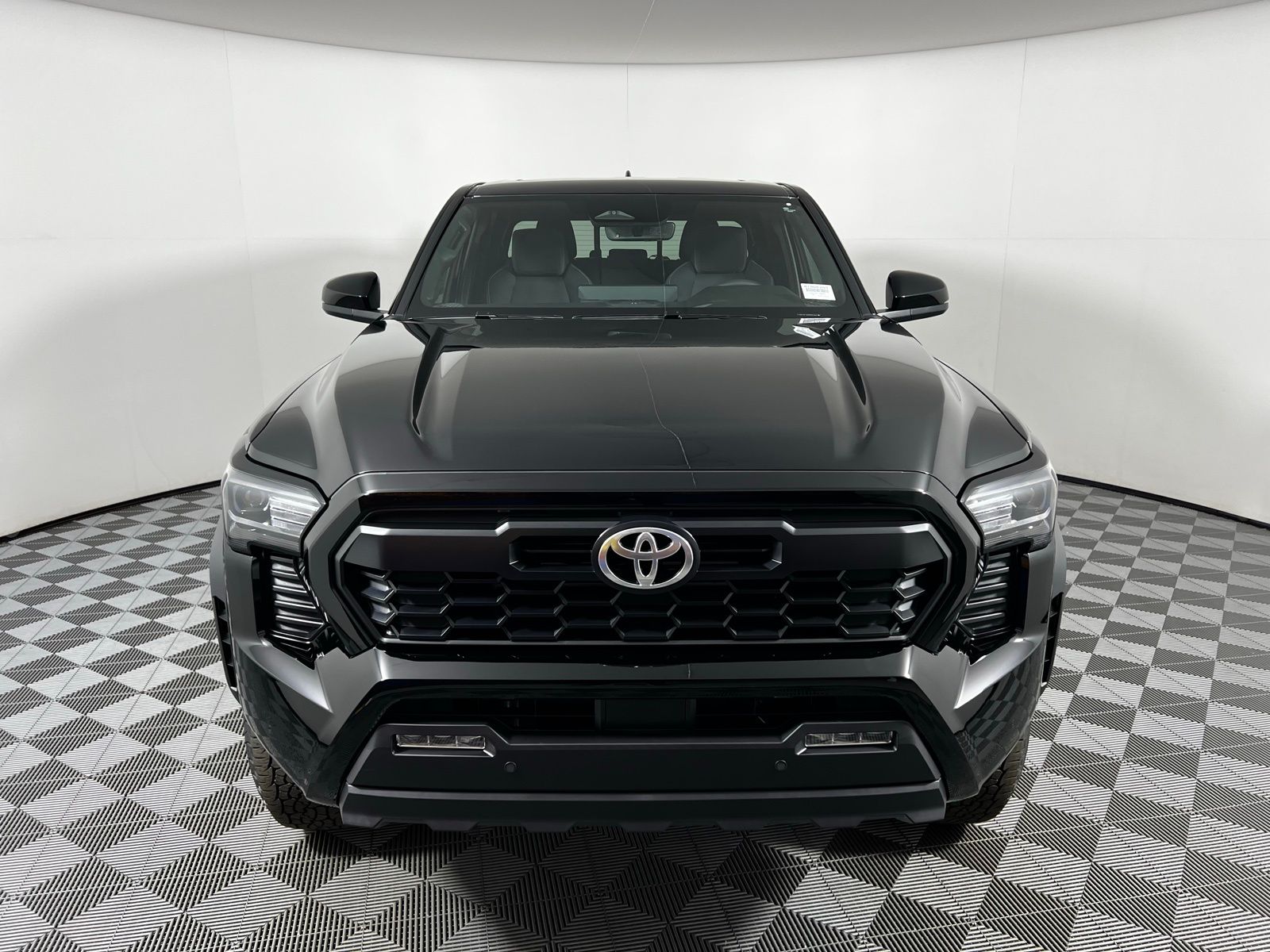 Thumbnail: 2025 Toyota Tacoma - 2