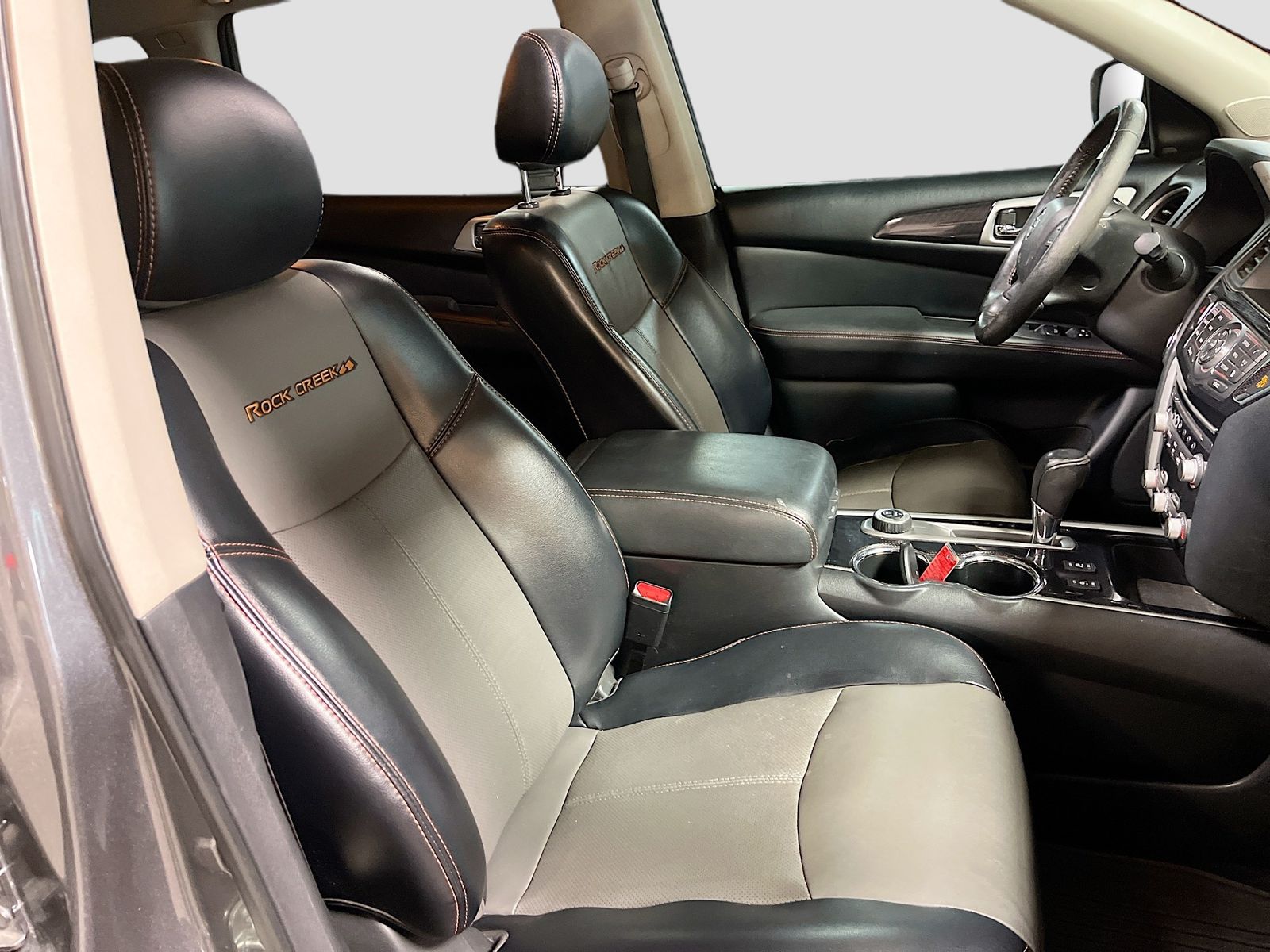 Used 2020 Gray Nissan SL image 30