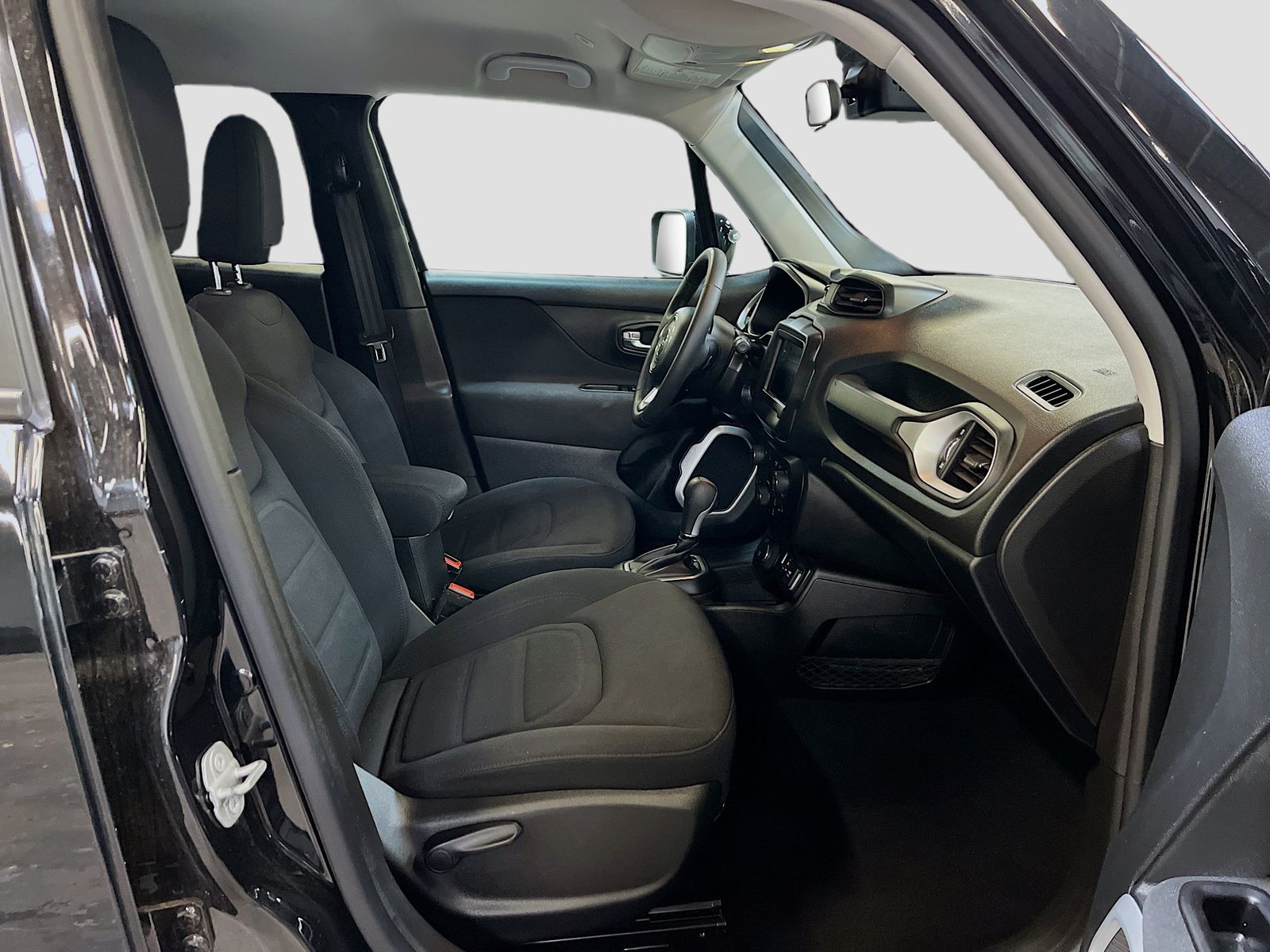 Used 2021 Black Jeep Latitude image 26