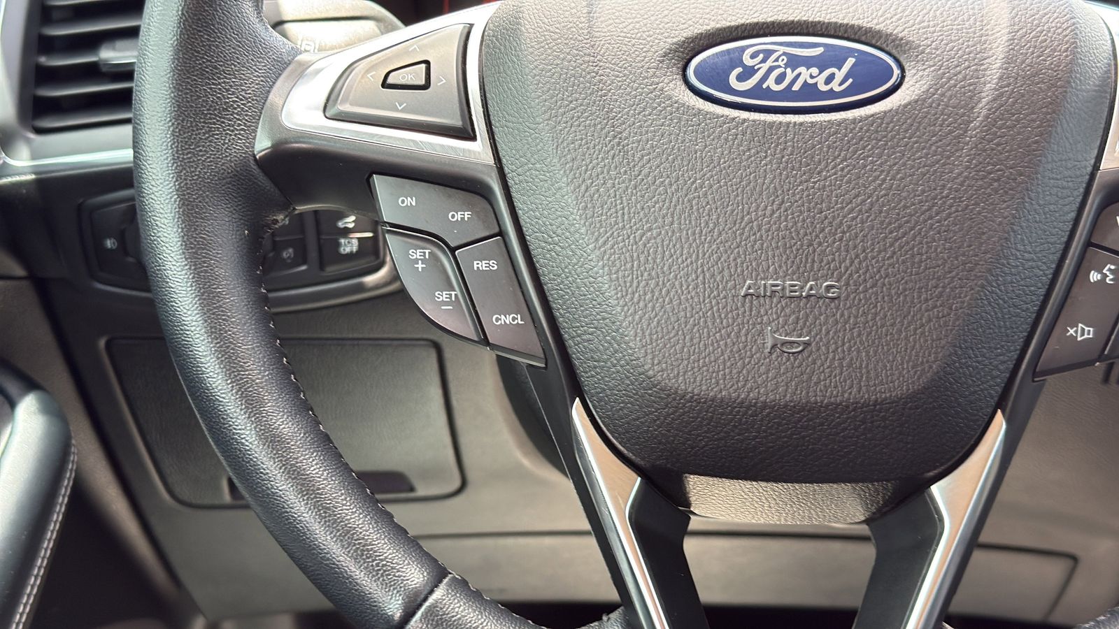 Used Car 2023 Ford Edge  Titanium For Sale Under $30,000 In Austin, Texas