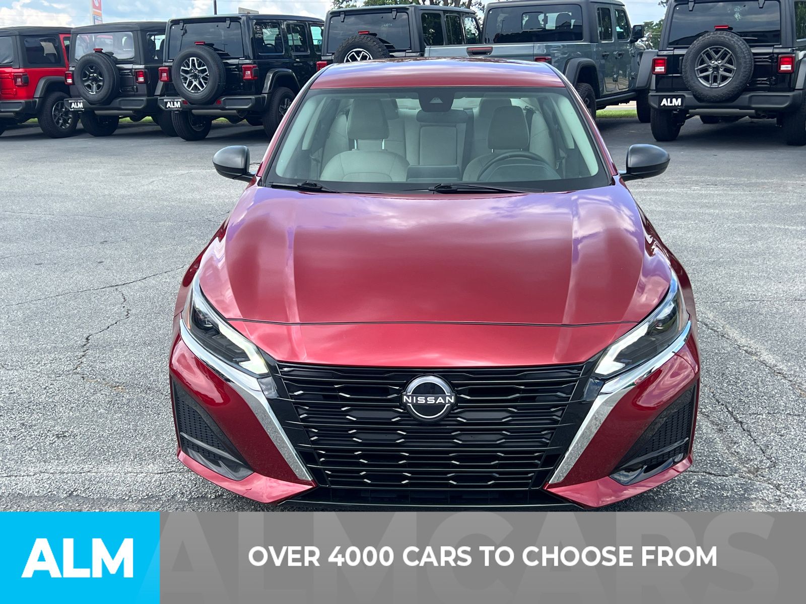 Used 2025 Red Nissan 2.5 SV image 3