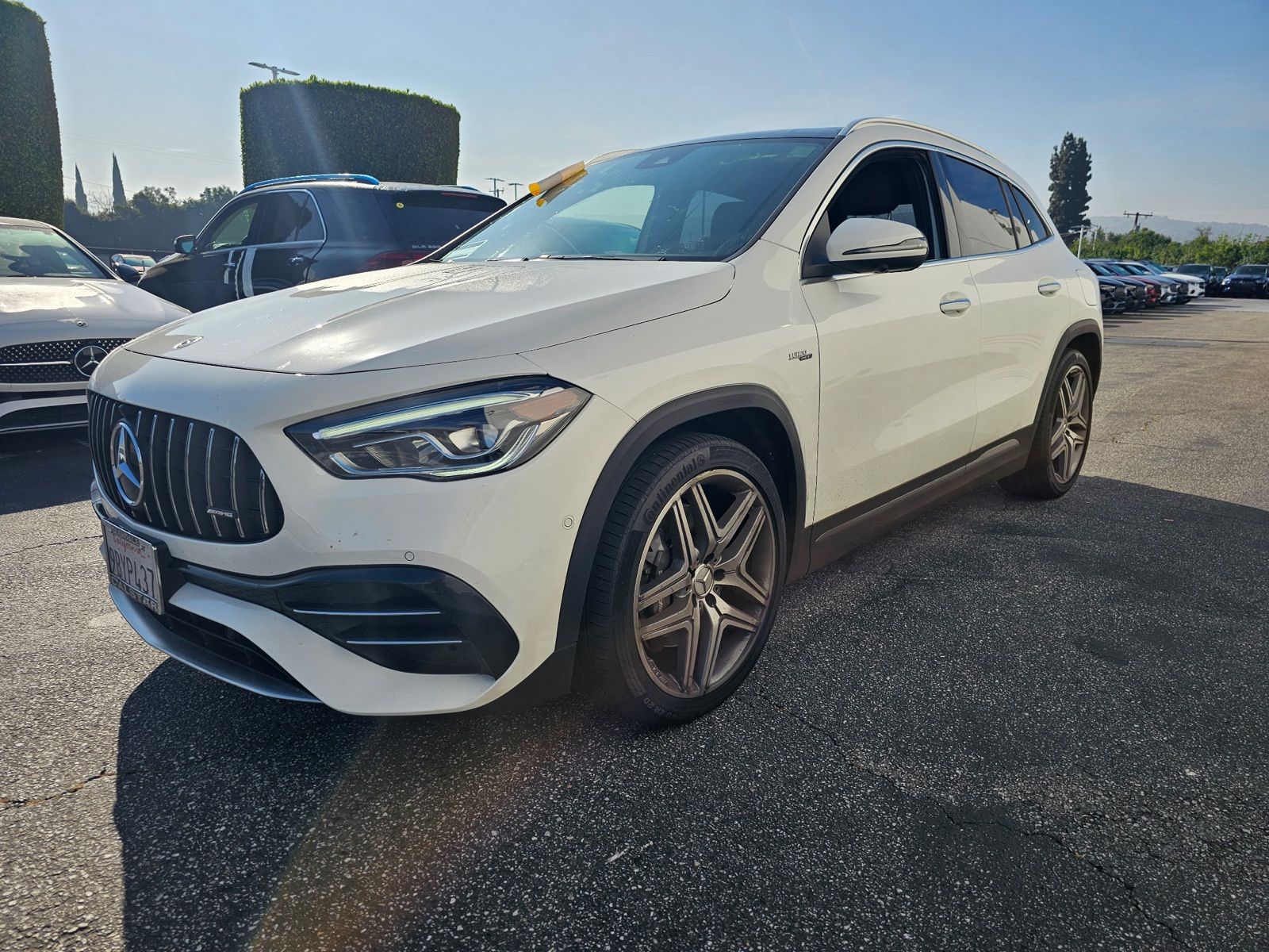 View vehicle photo 4