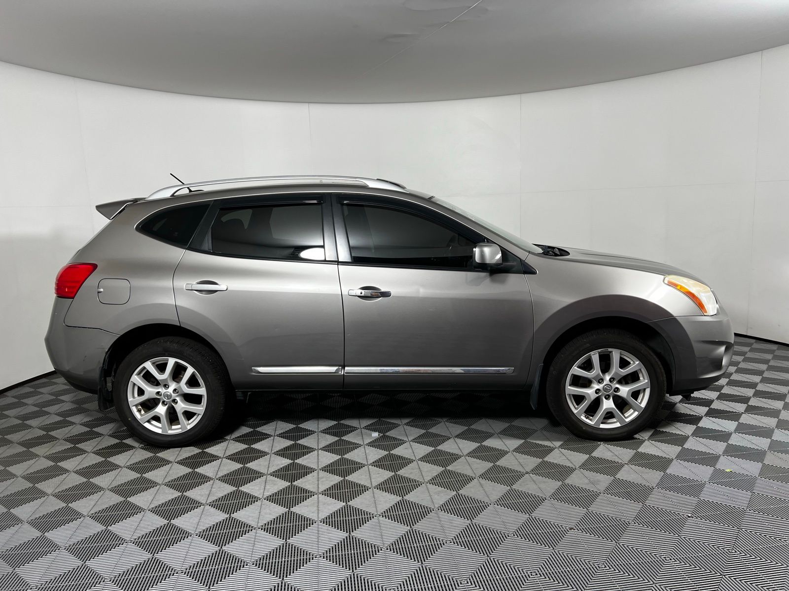 Thumbnail: 2013 Nissan Rogue - 4