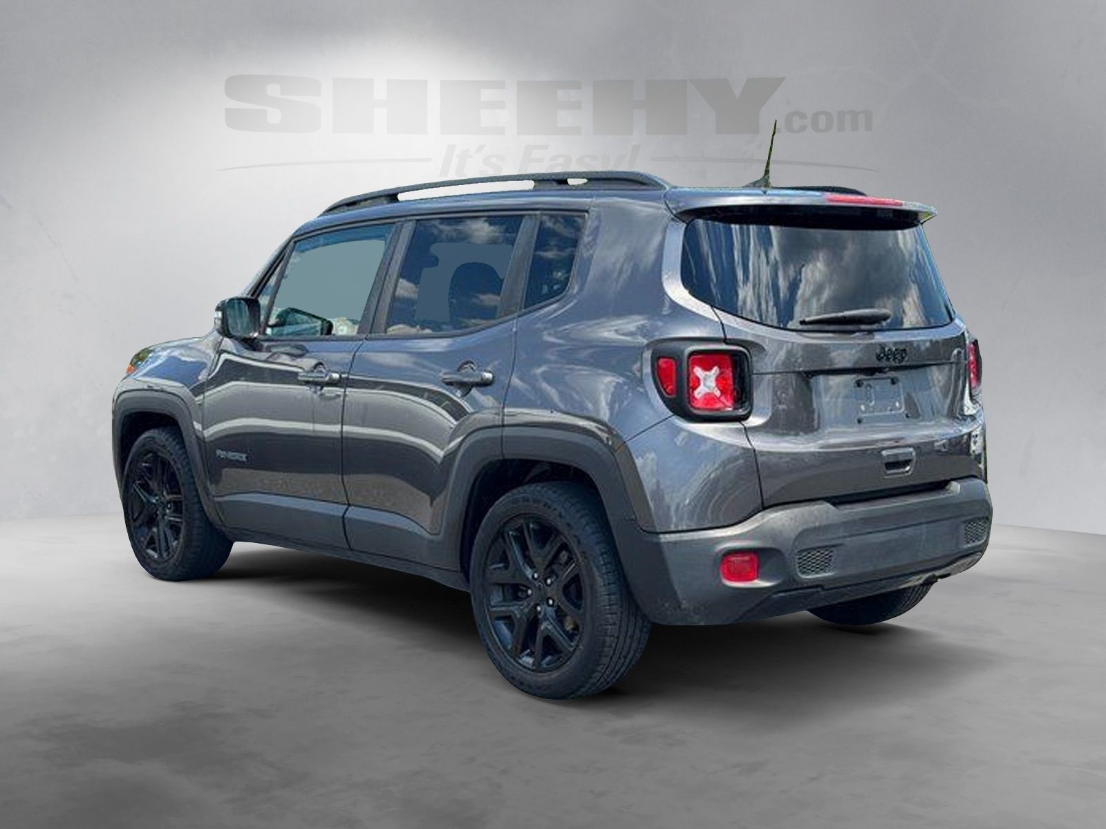 Used 2019 Gray Jeep Latitude image 12