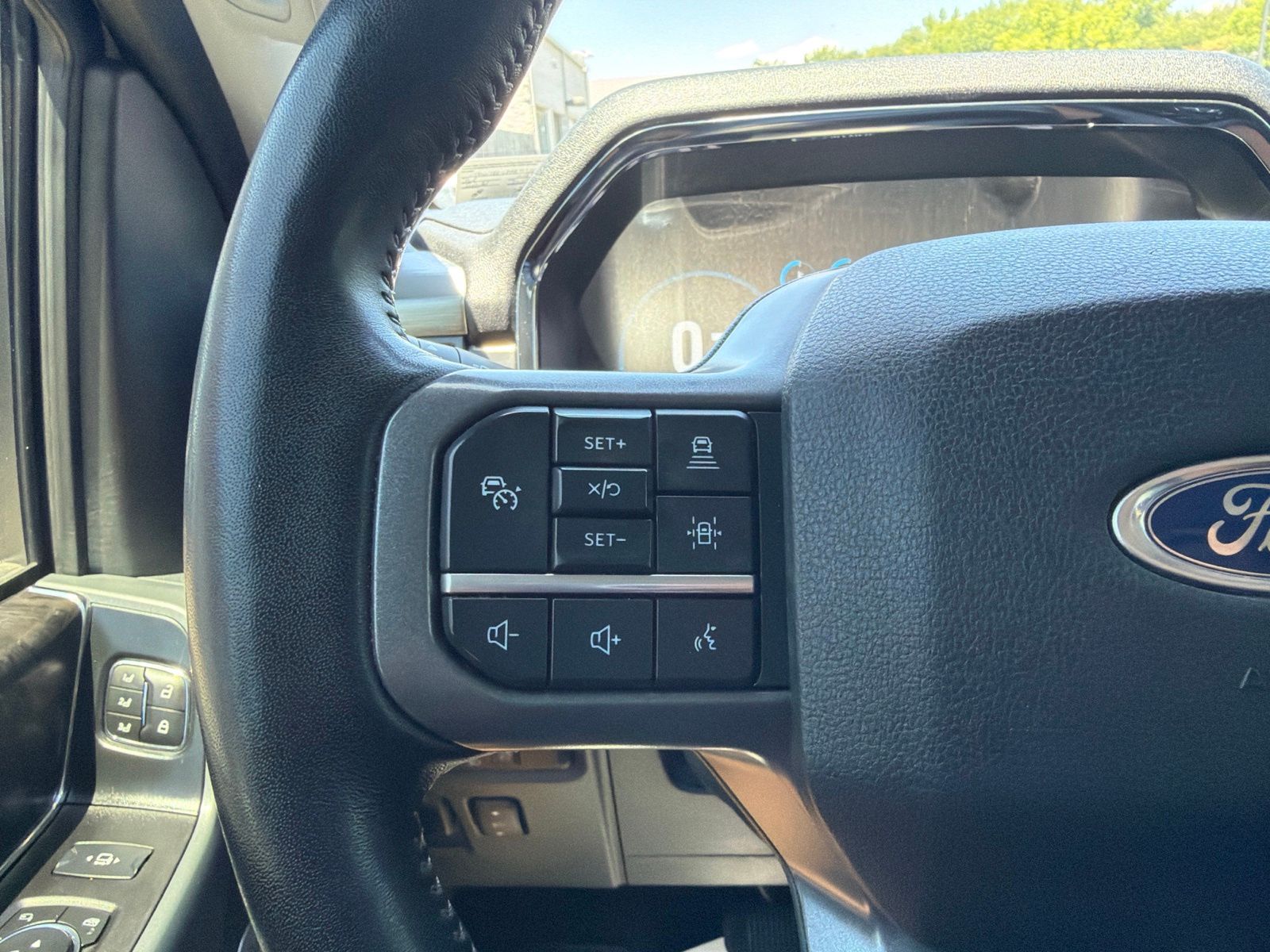Certified Used 2023 Oxford White Ford Lariat image 19