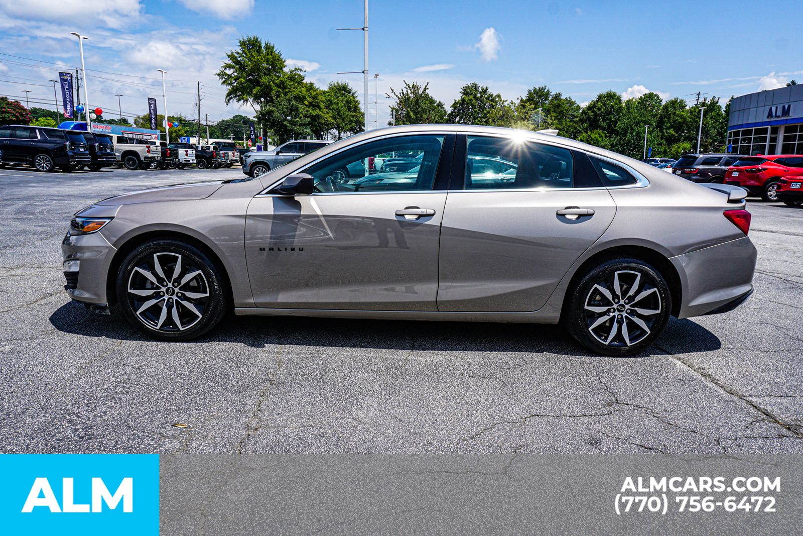 Used 2024 Gray Chevrolet RS image 9