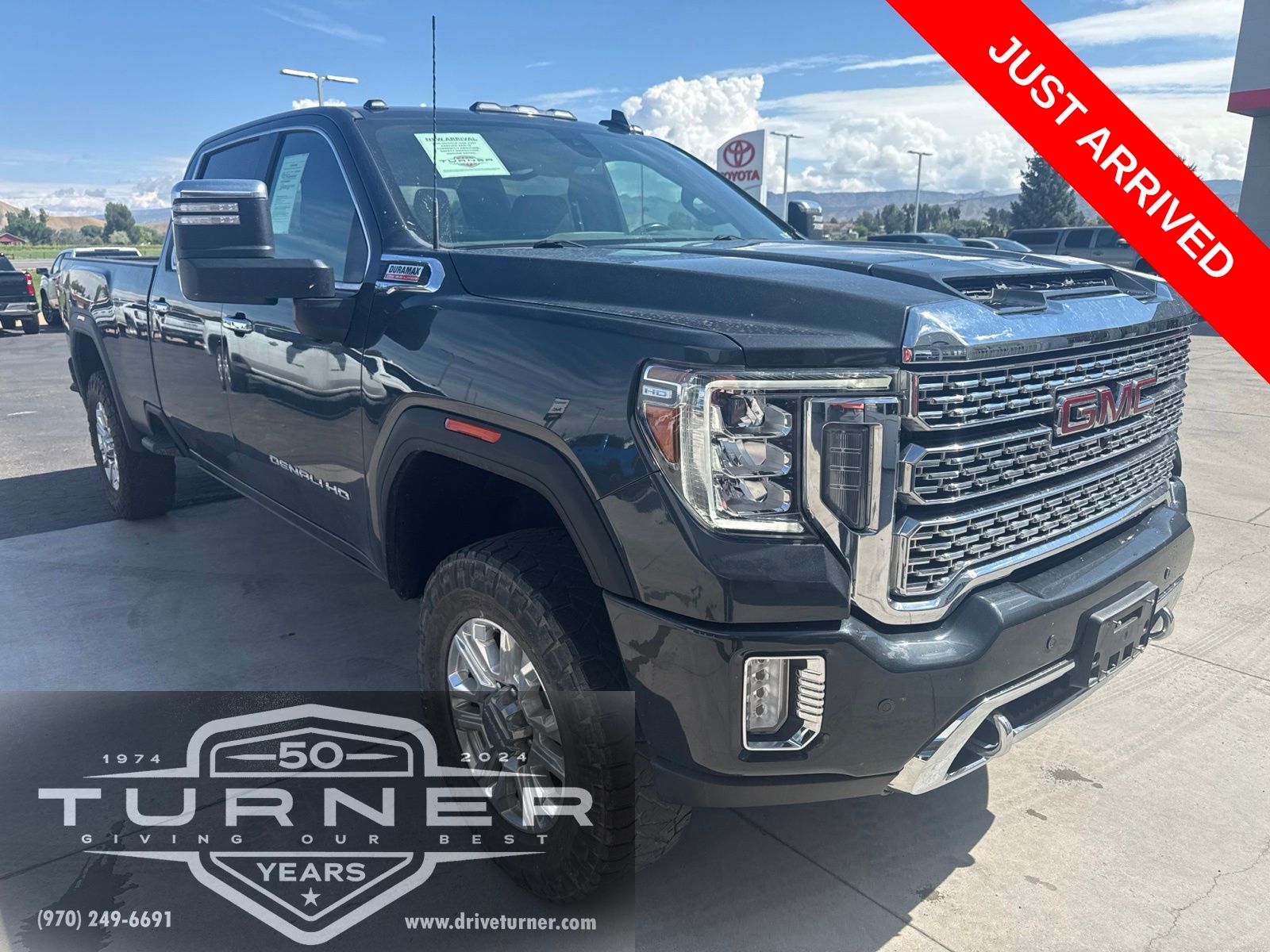  2022 GMC Sierra 3500HD Denali Crew Cab 4WD   