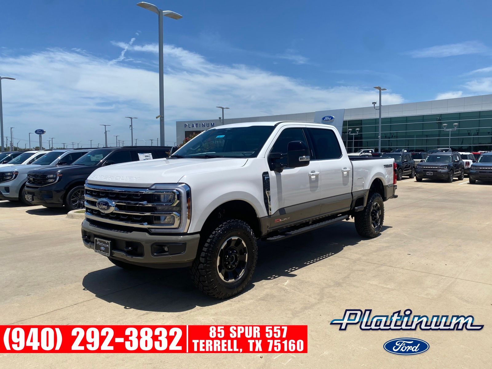 Star White Metallic Tri-Coat 2026 Ford F-250 Super Duty Pickup Truck Four-Wheel Drive Automatic