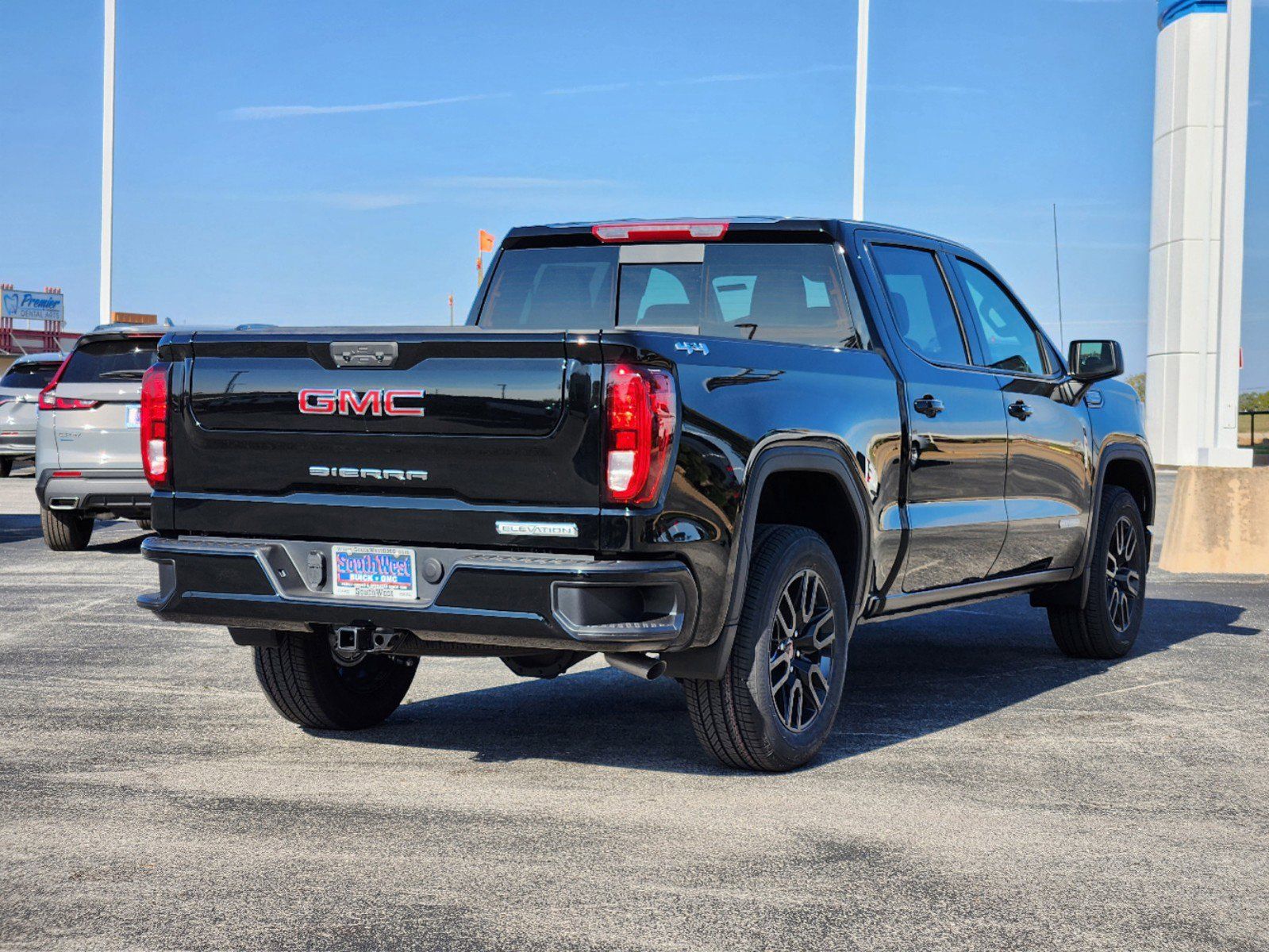 2025 GMC Sierra 1500 Elevation 5