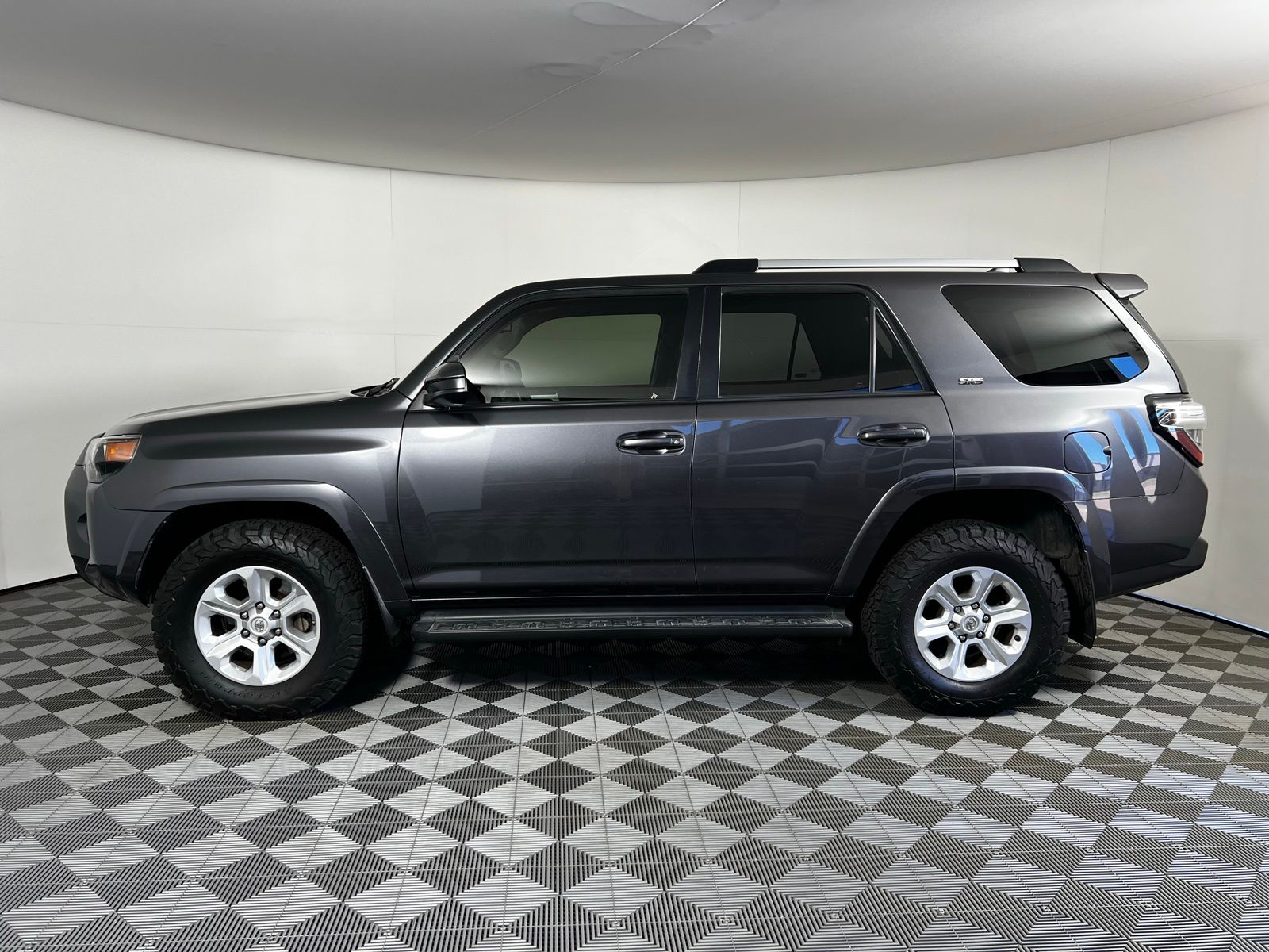 Thumbnail: 2021 Toyota 4Runner - 8