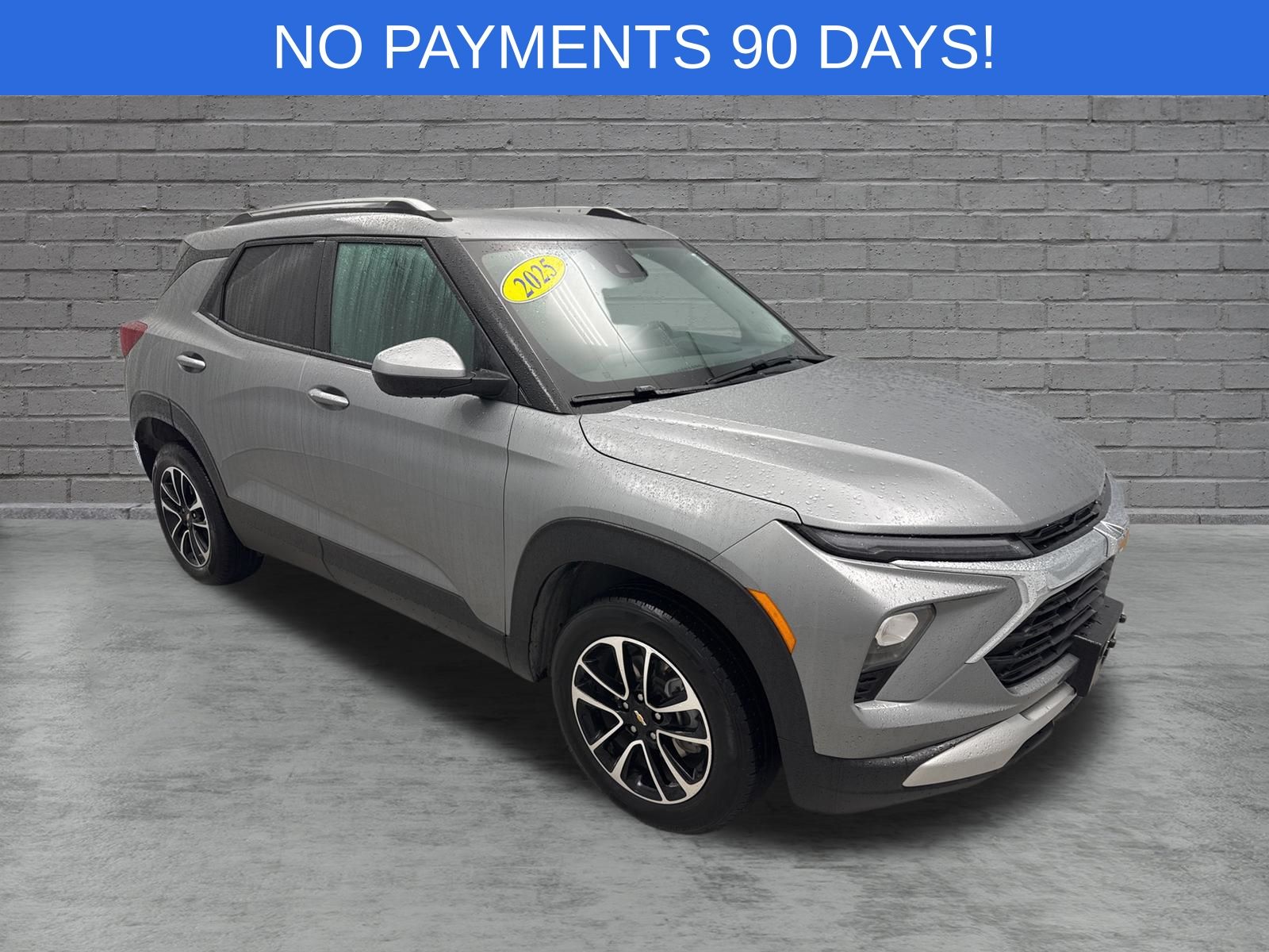 Sterling Gray Metallic 2025 Chevrolet Trailblazer SUV / Crossover Four-Wheel Drive 9-Speed Automatic