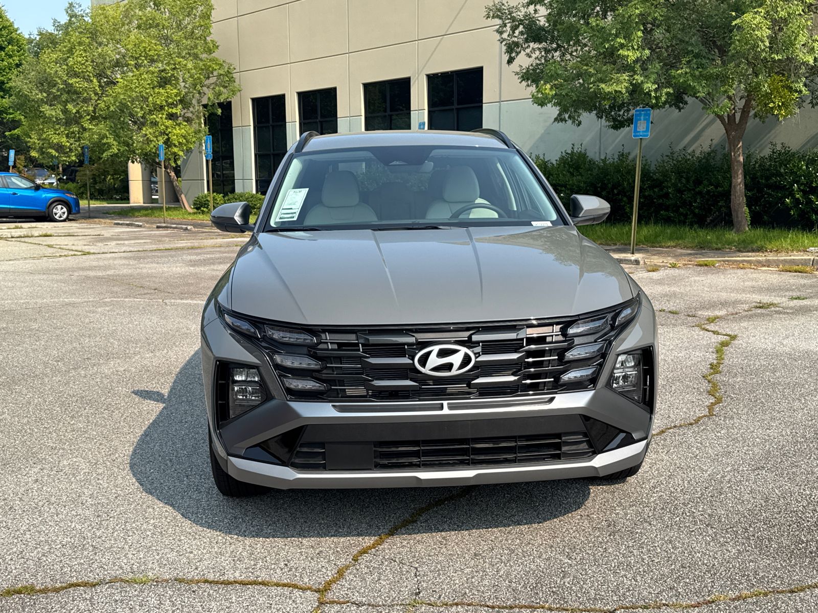 2025 Hyundai Tucson SEL photo 2