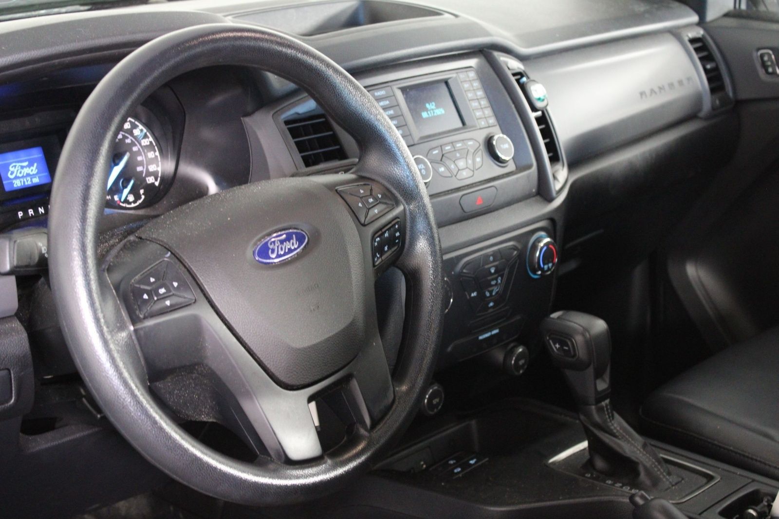 Used 2021 White Ford XL image 3