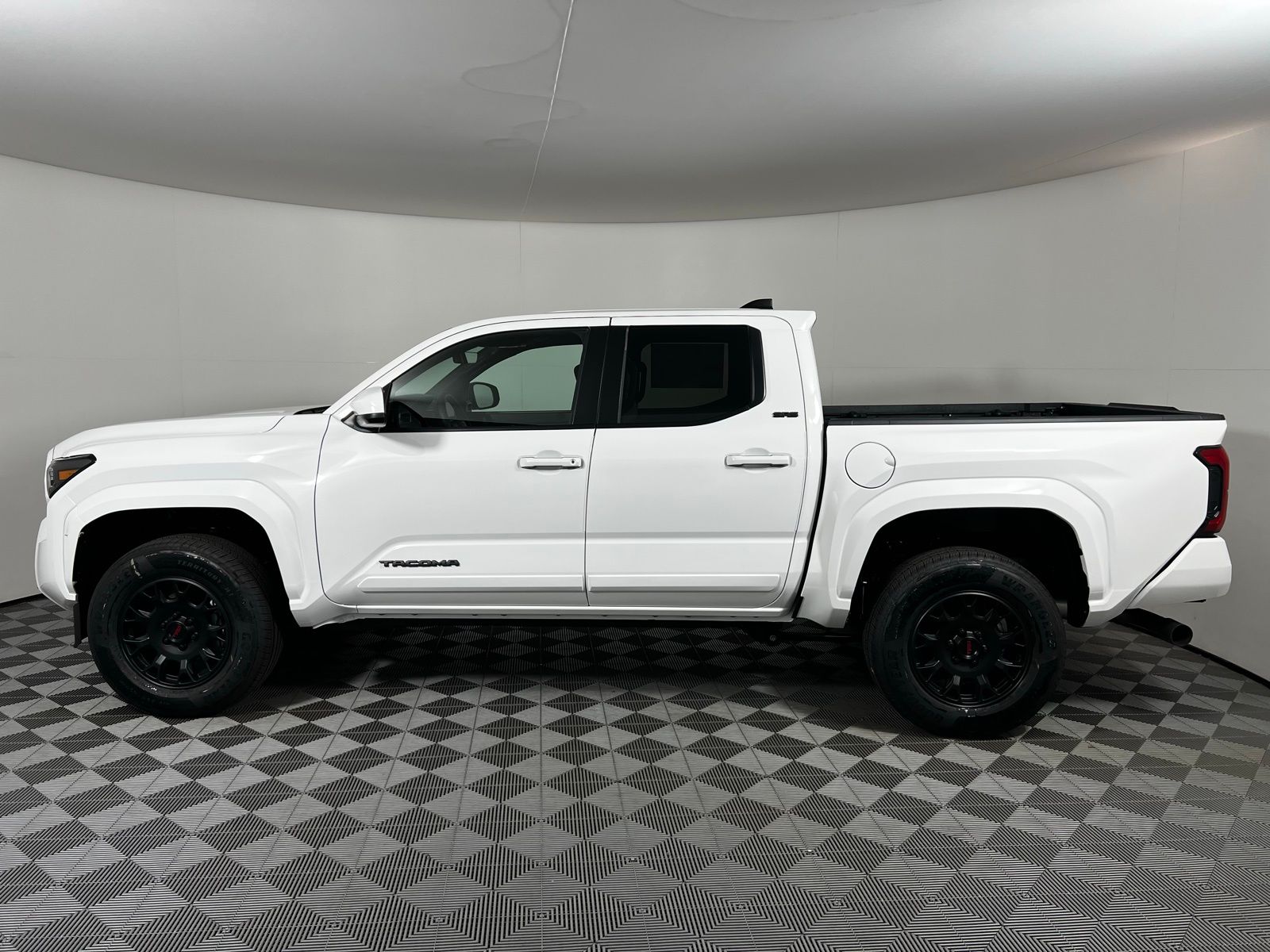 Thumbnail: 2025 Toyota Tacoma - 8