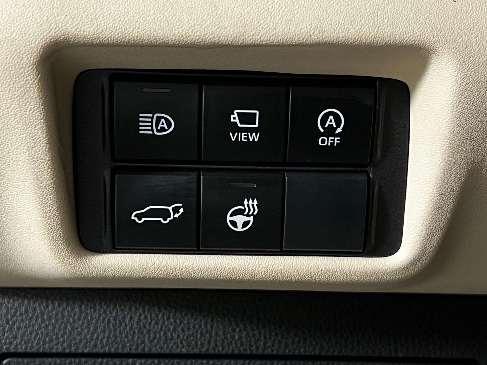 Thumbnail: 2024 Toyota Highlander - 23