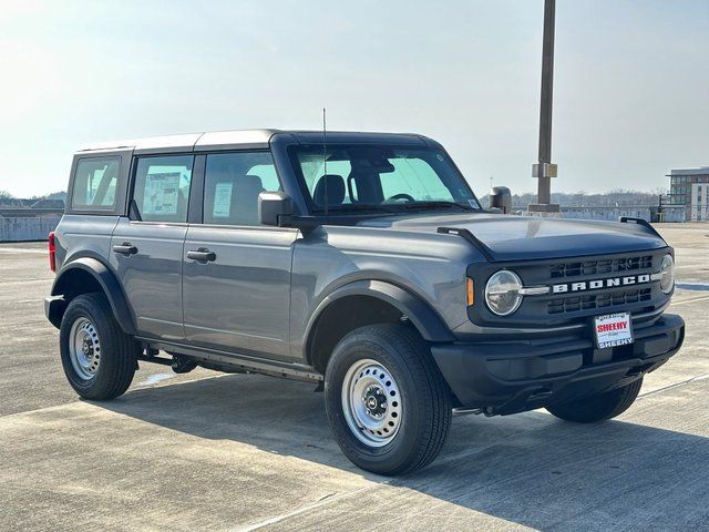2025 Ford Bronco Base 4x4's photo