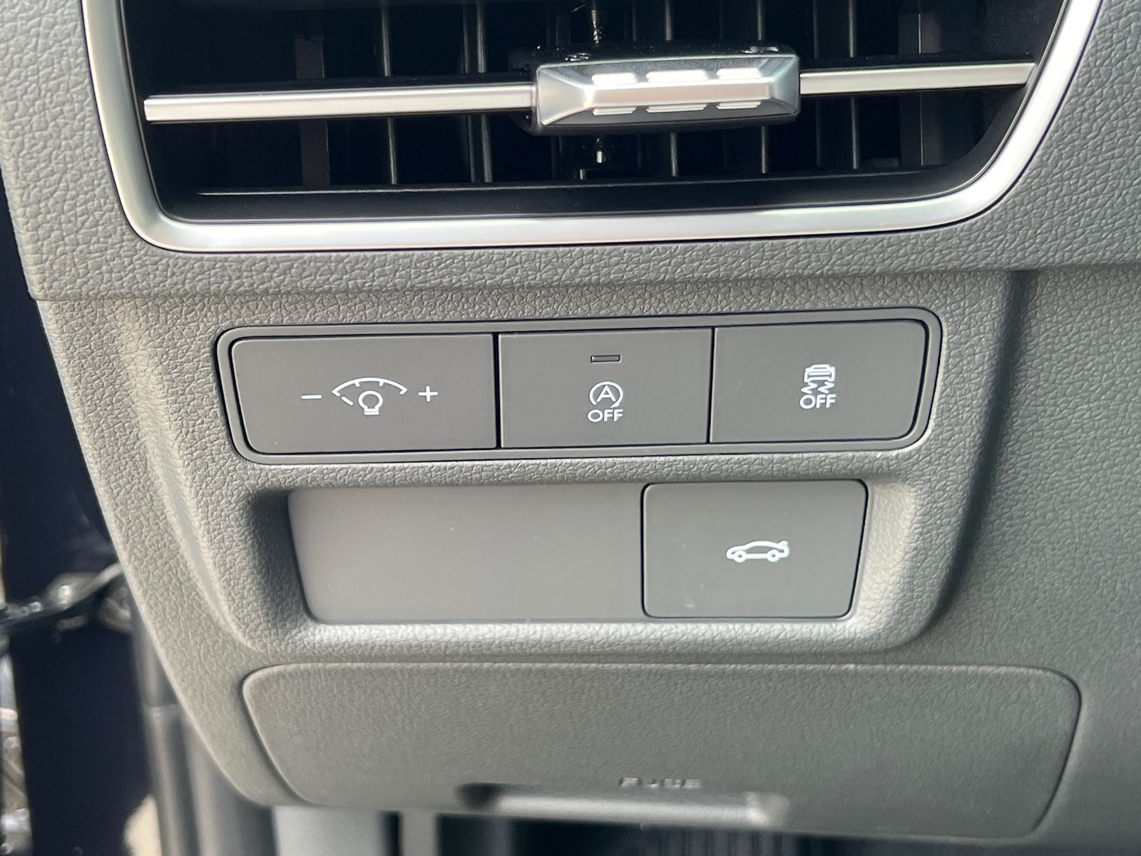 2025 Hyundai Sonata SE photo 19