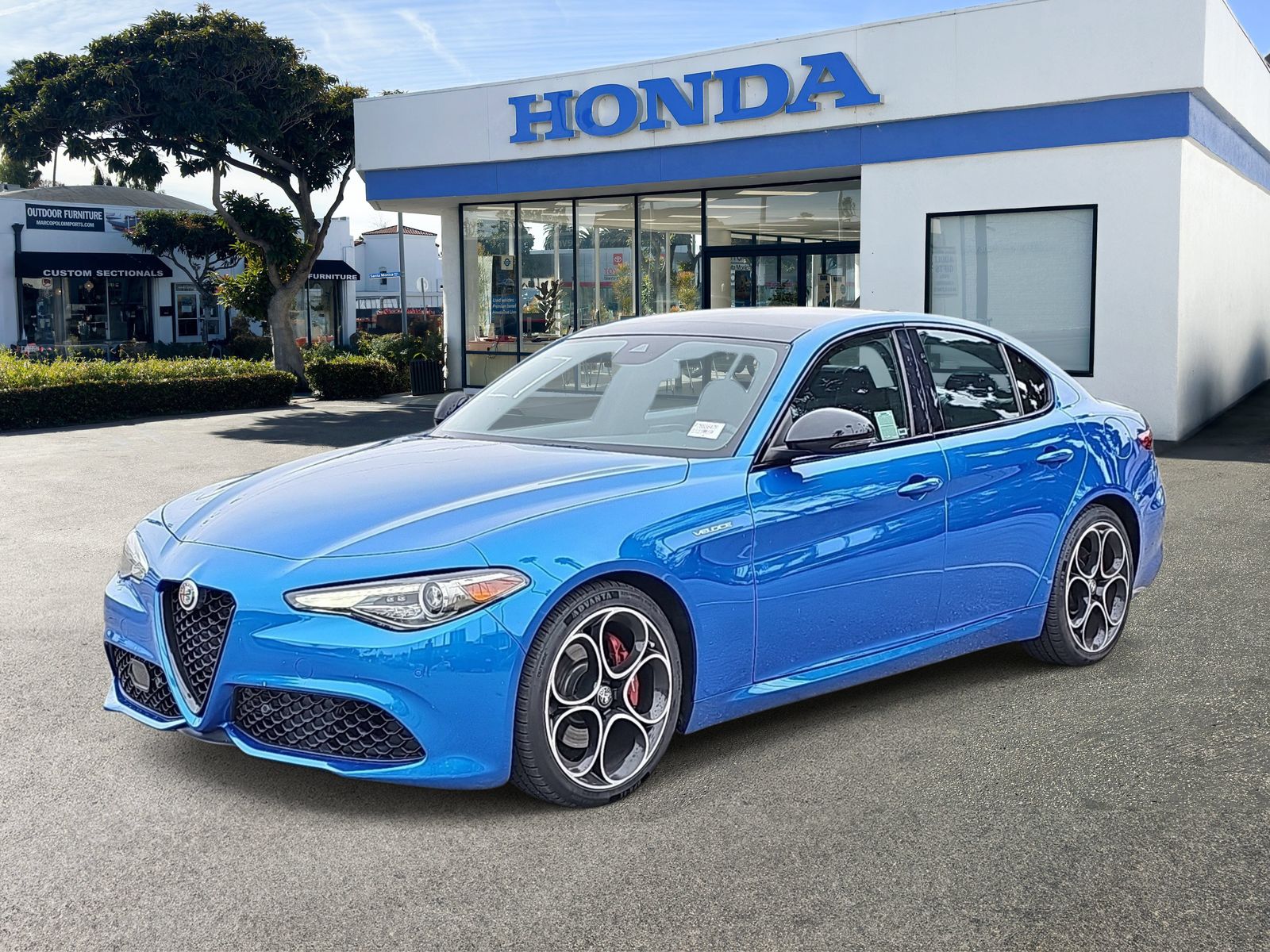 Misano Blue Metallic 2023 Alfa Romeo Giulia Sedan Rear-Wheel Drive 8-Speed Automatic