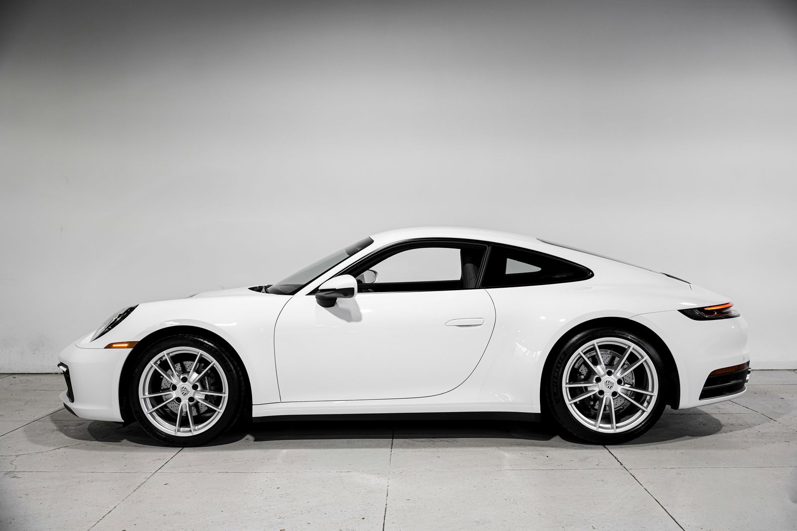 2023 Porsche 911 Carrera — photo 6
