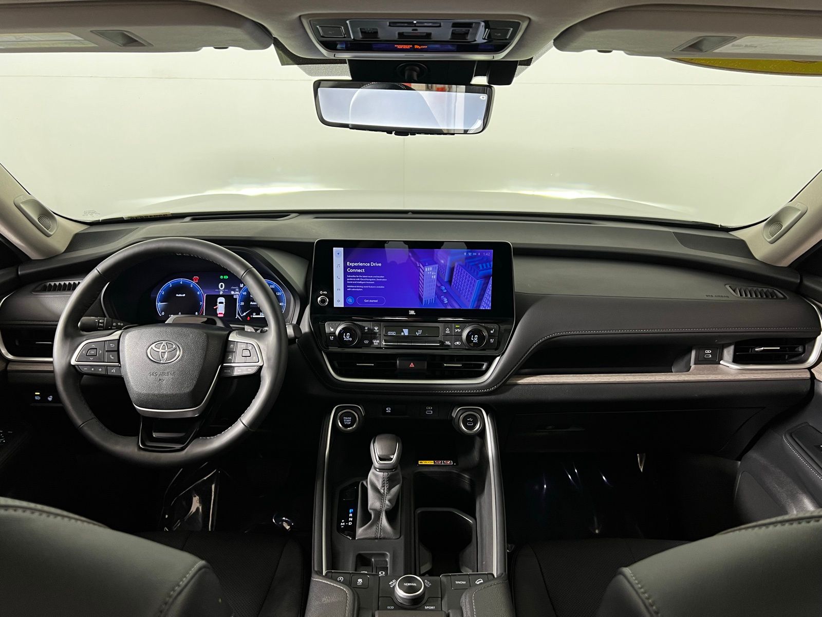 2024 Toyota Grand Highlander Platinum 29