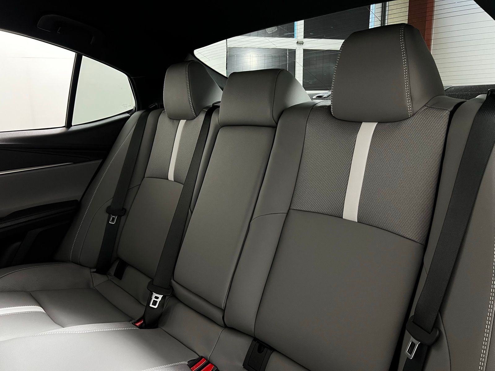 Thumbnail: 2025 Toyota Camry - 18