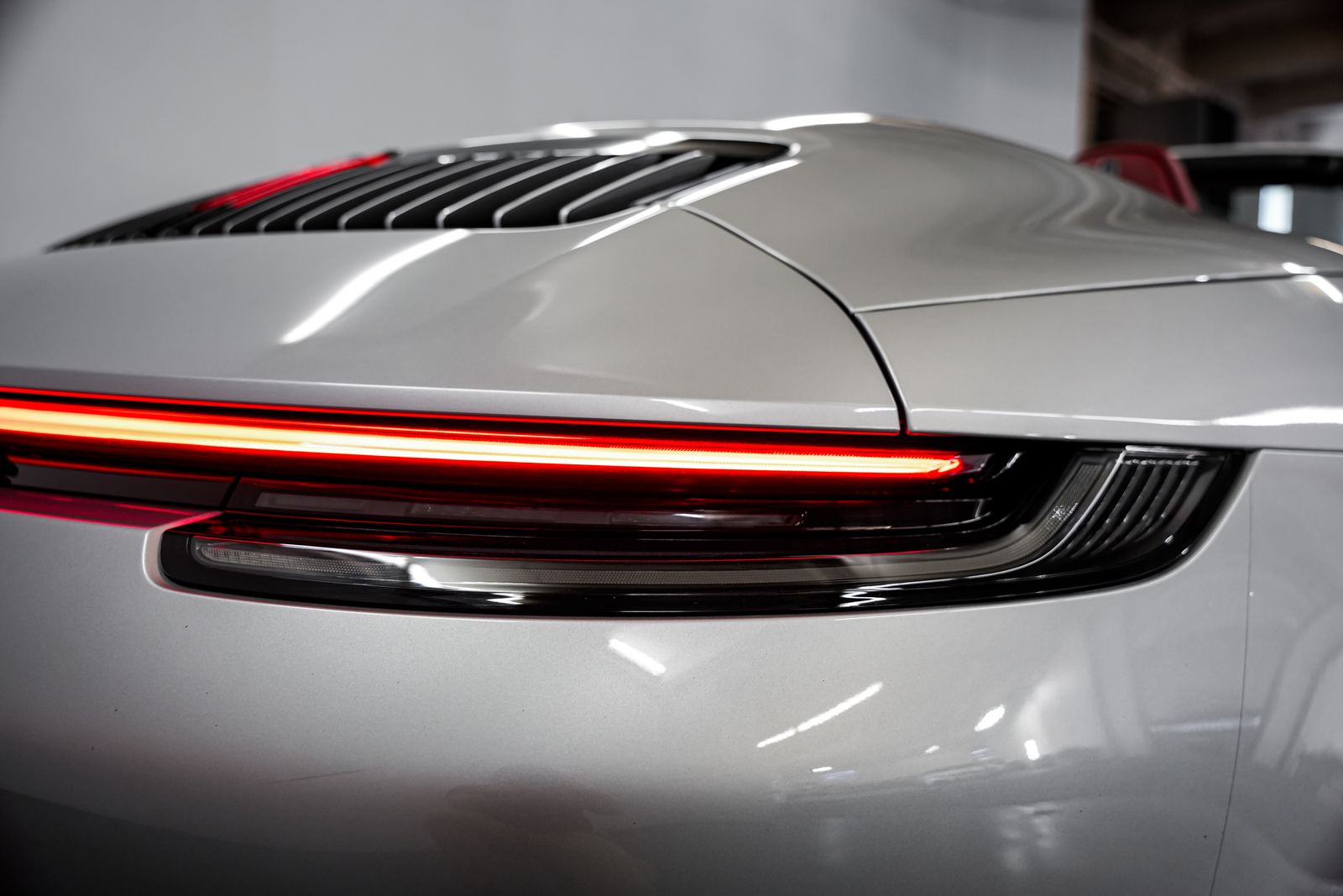 2021 Porsche 911 Carrera 4S — photo 41