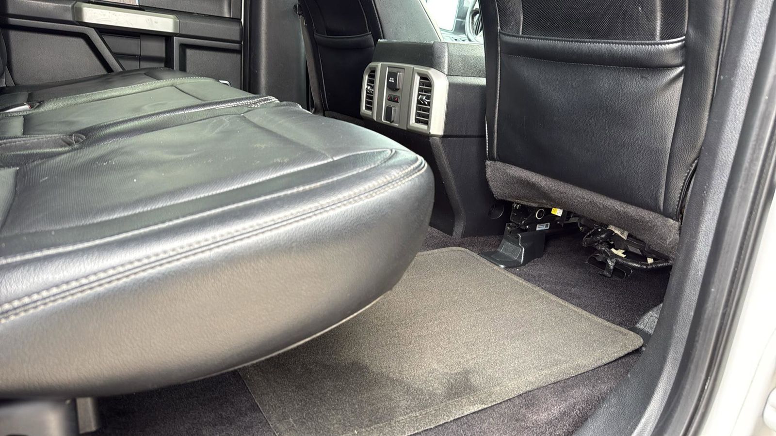 Used Car 2015 Ford F-150  Lariat For Sale Under $20,000 In Austin, Texas