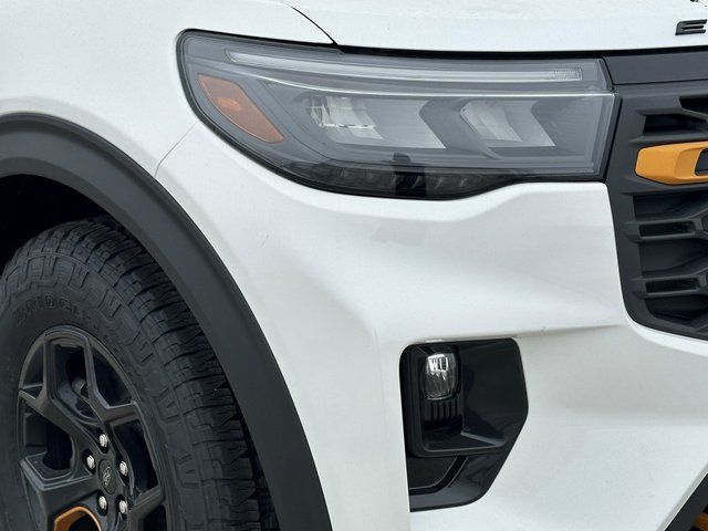New 2026 Star White Metallic Tri-Coat Ford Tremor image 13