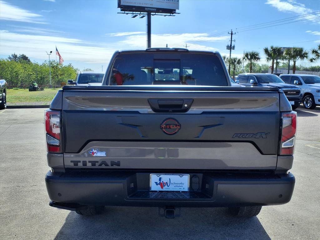 2024 Nissan Titan PRO-4X - 5