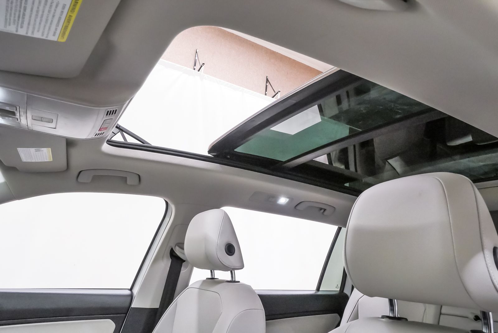 2021 Volkswagen Tiguan 2.0T SE White at Big Star Buick GMC