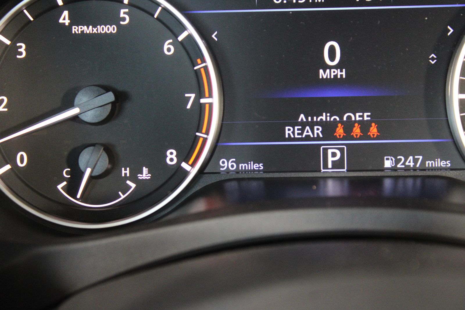 Used 2026 White Nissan 2.5 SR image 4