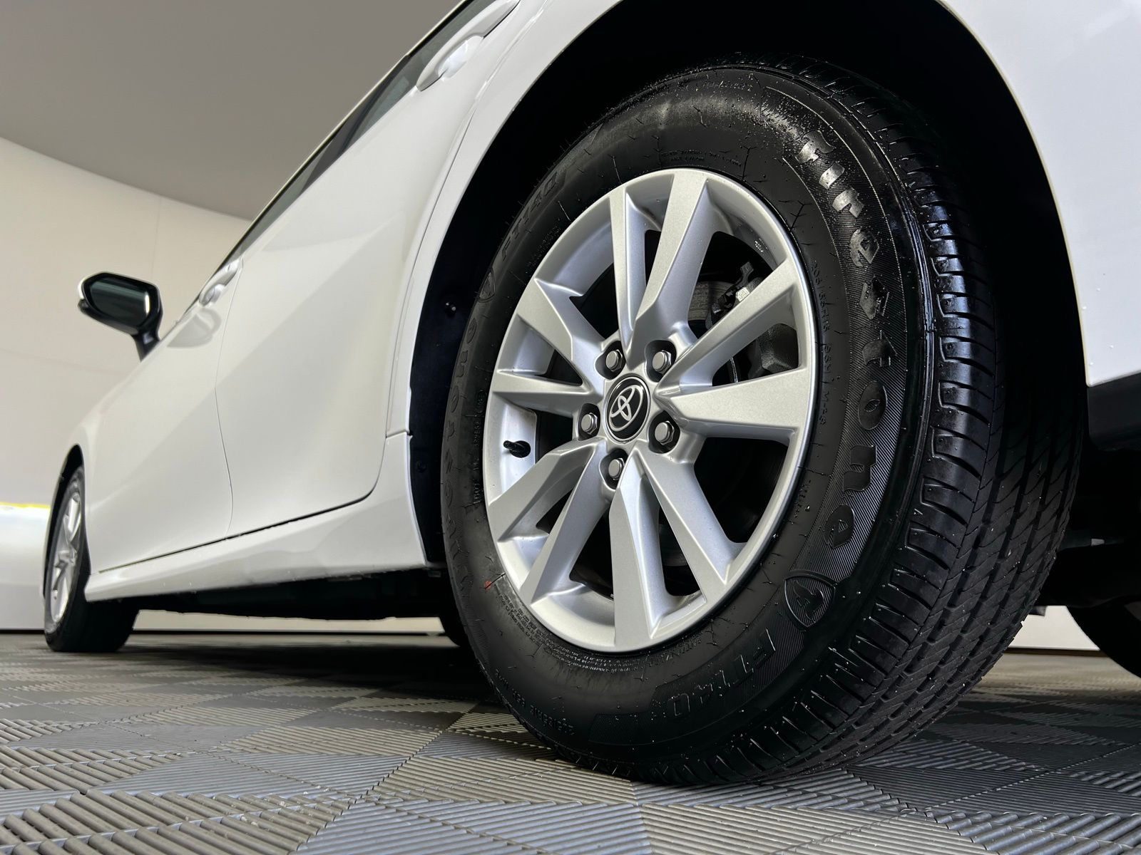 Thumbnail: 2025 Toyota Camry - 24