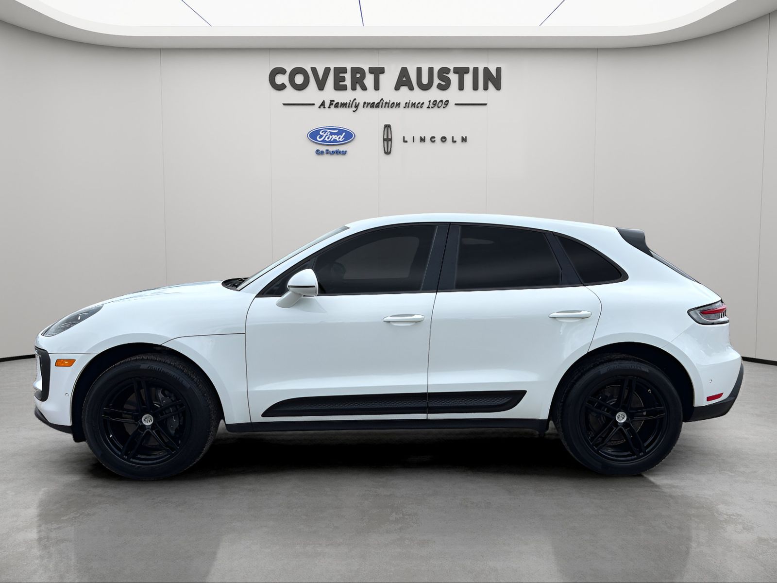 Used 2024 White Porsche Base image 2