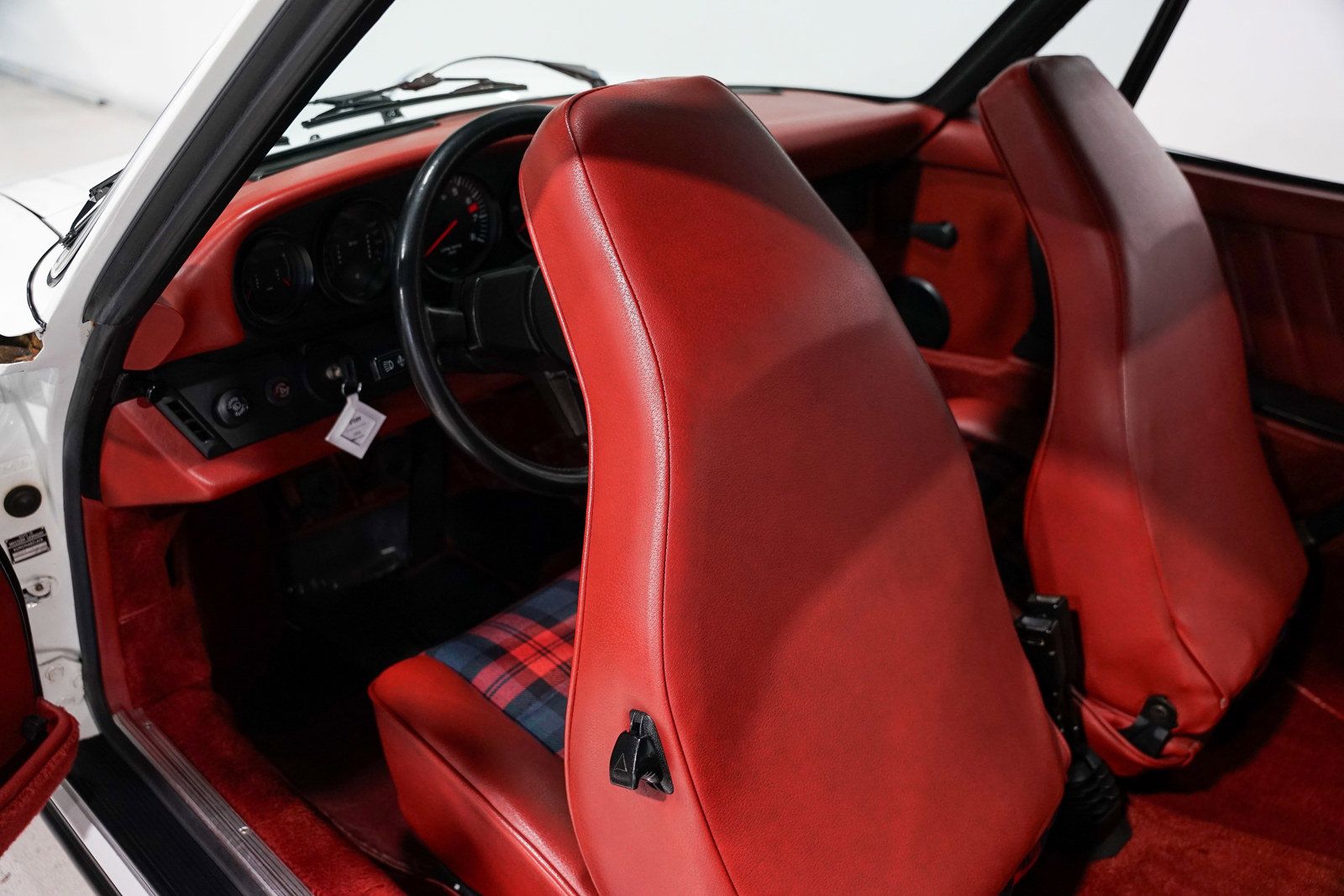 1976 Porsche 911 Carrera — photo 22