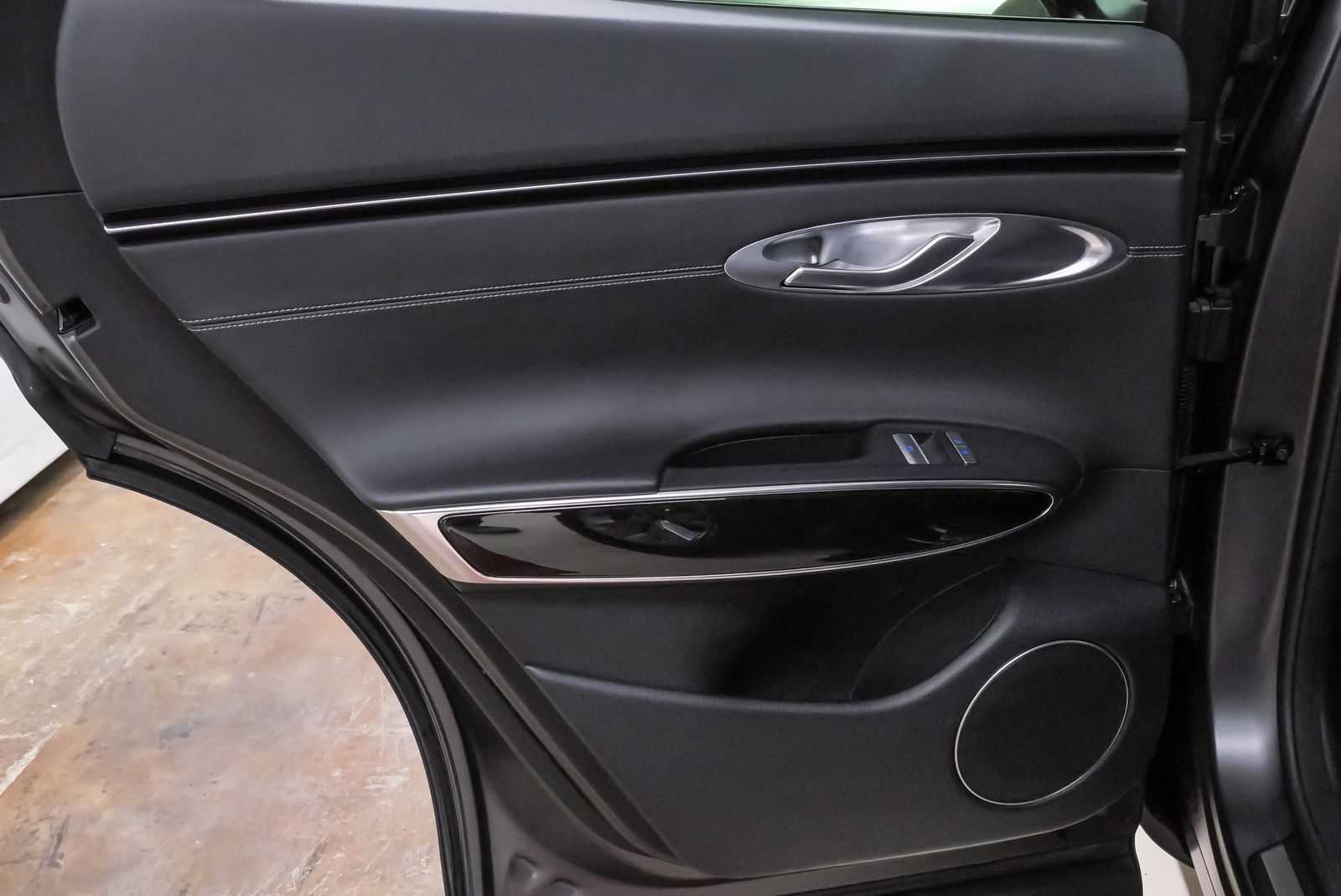car-gallery-26
