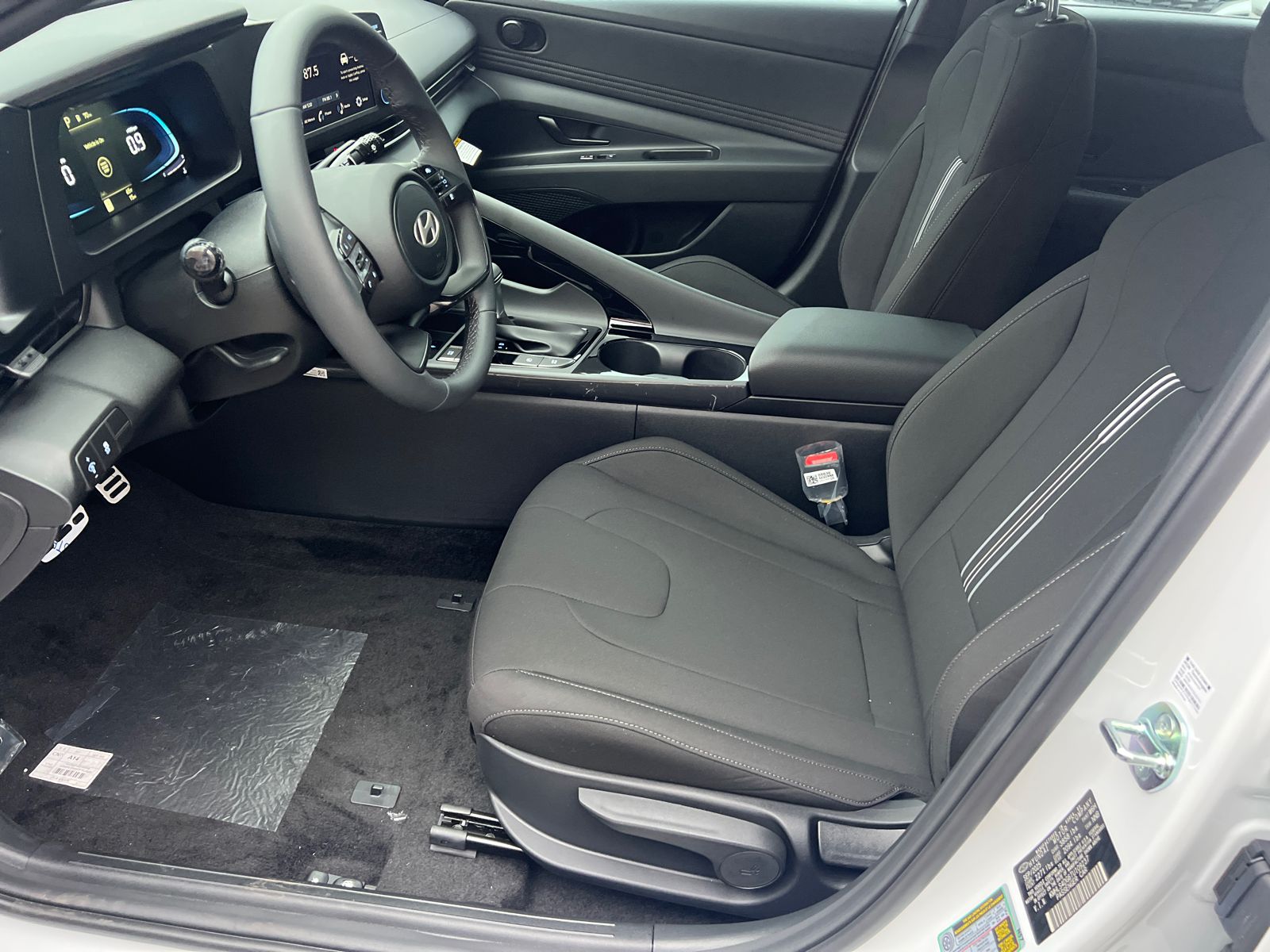 New 2026 White Hyundai SEL Sport image 10